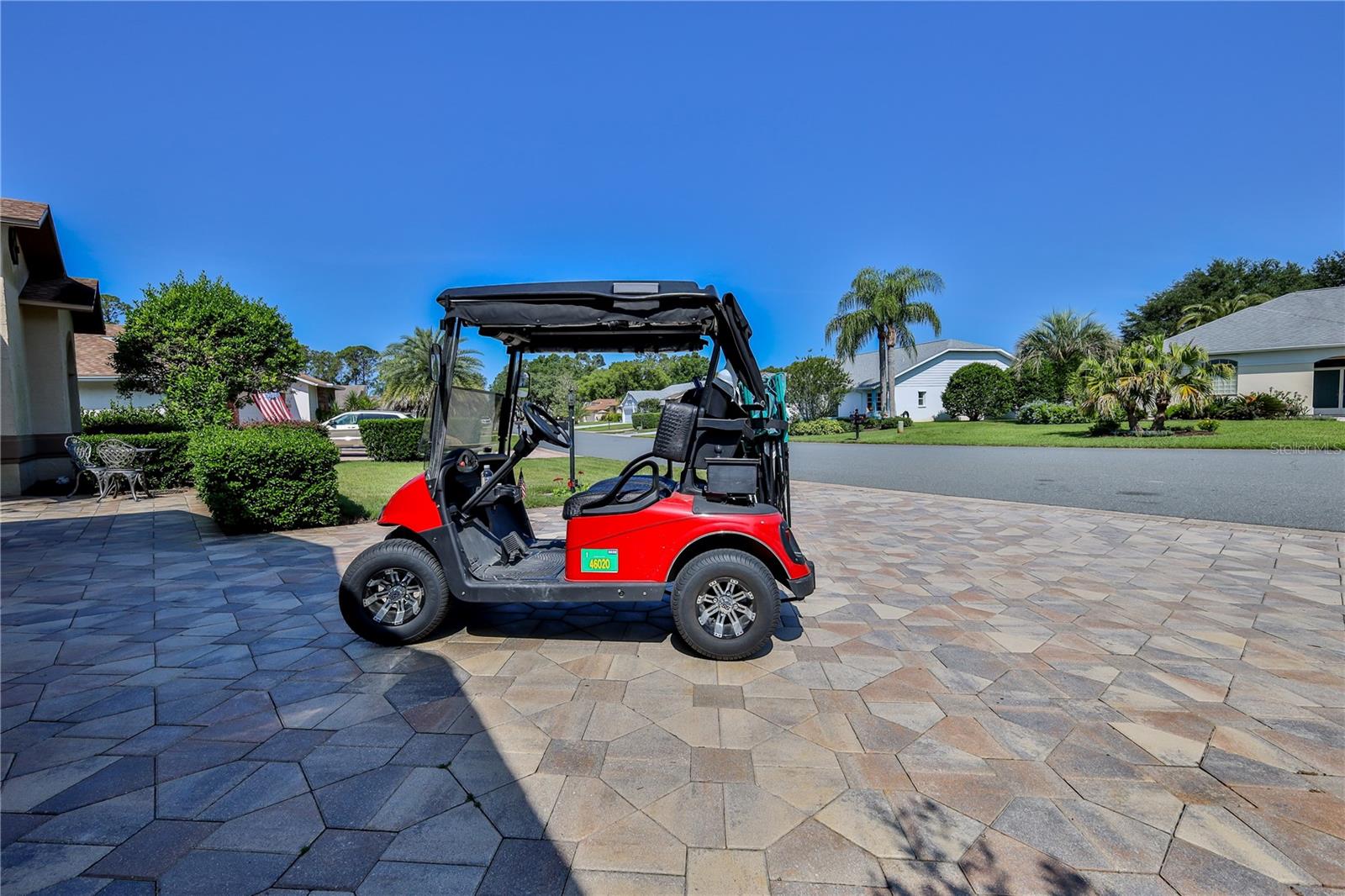 Listing photo id 79 for 8132 Summersong Court