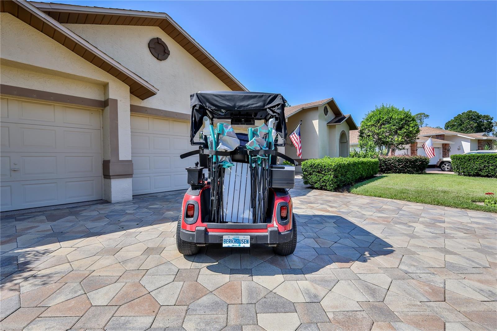 Listing photo id 81 for 8132 Summersong Court