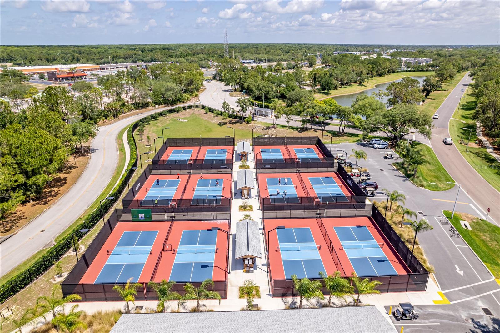 Listing photo id 95 for 8132 Summersong Court