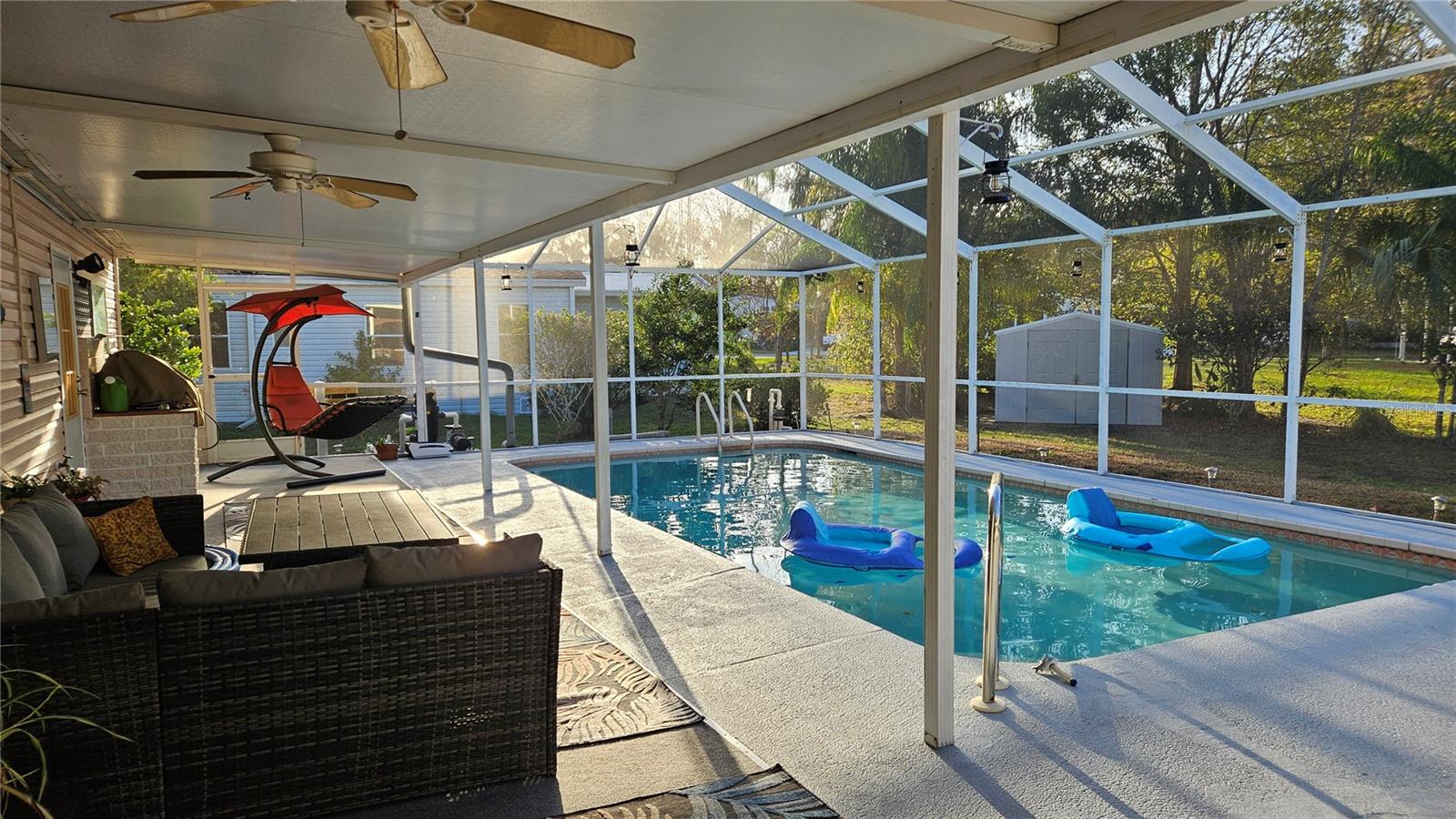 Image 28 of 49 For 18062 Carrolwood Drive