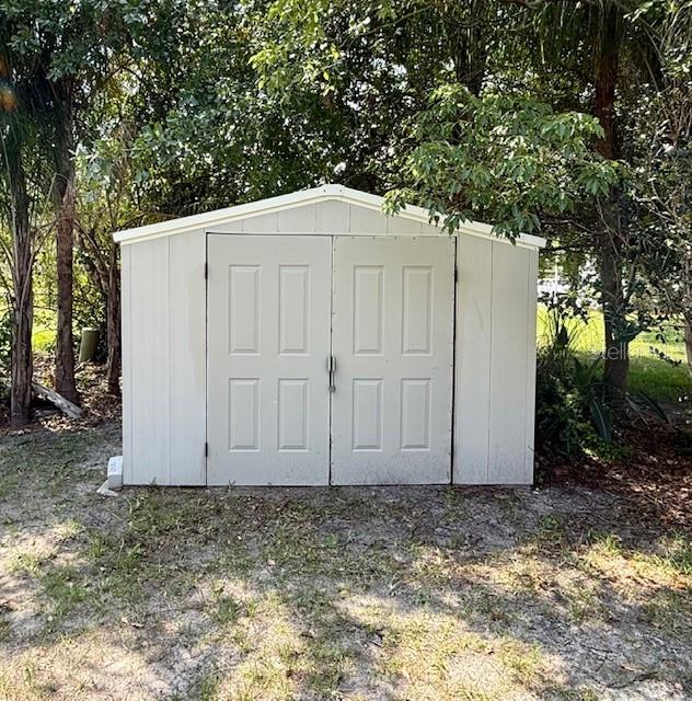 Image 35 of 49 For 18062 Carrolwood Drive