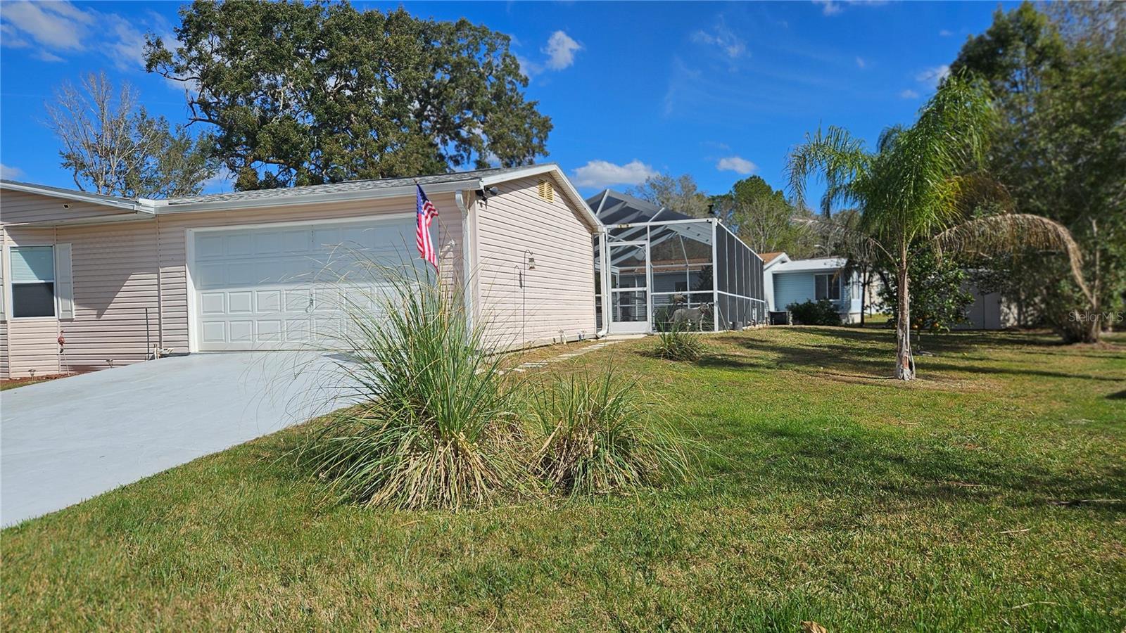 Image 39 of 49 For 18062 Carrolwood Drive