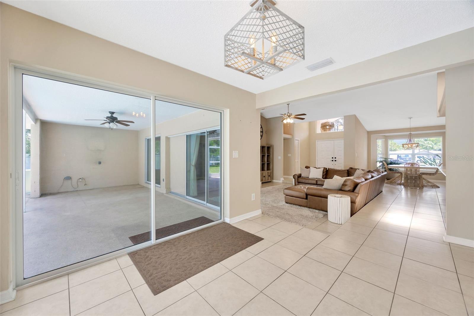 Image 24 of 61 For 11291 Countrywood Court