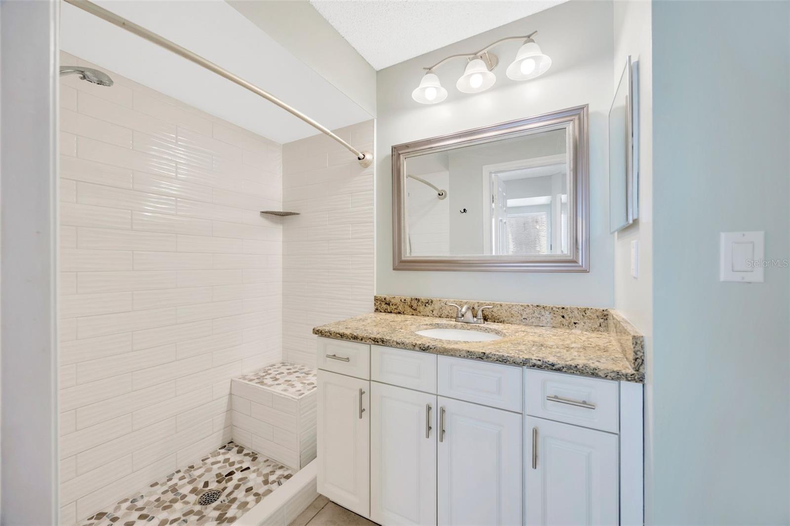 Image 27 of 61 For 11291 Countrywood Court