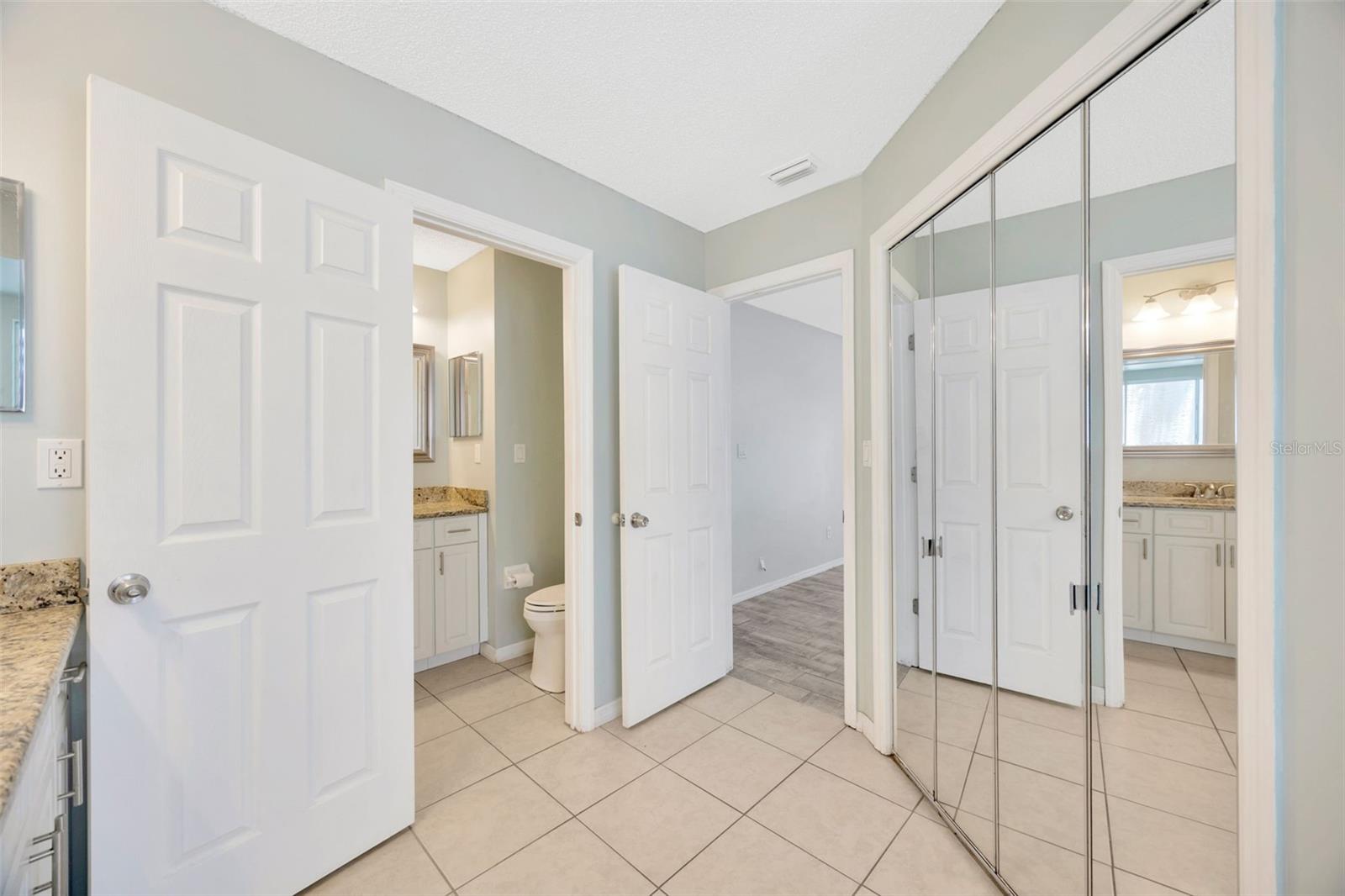 Image 30 of 61 For 11291 Countrywood Court