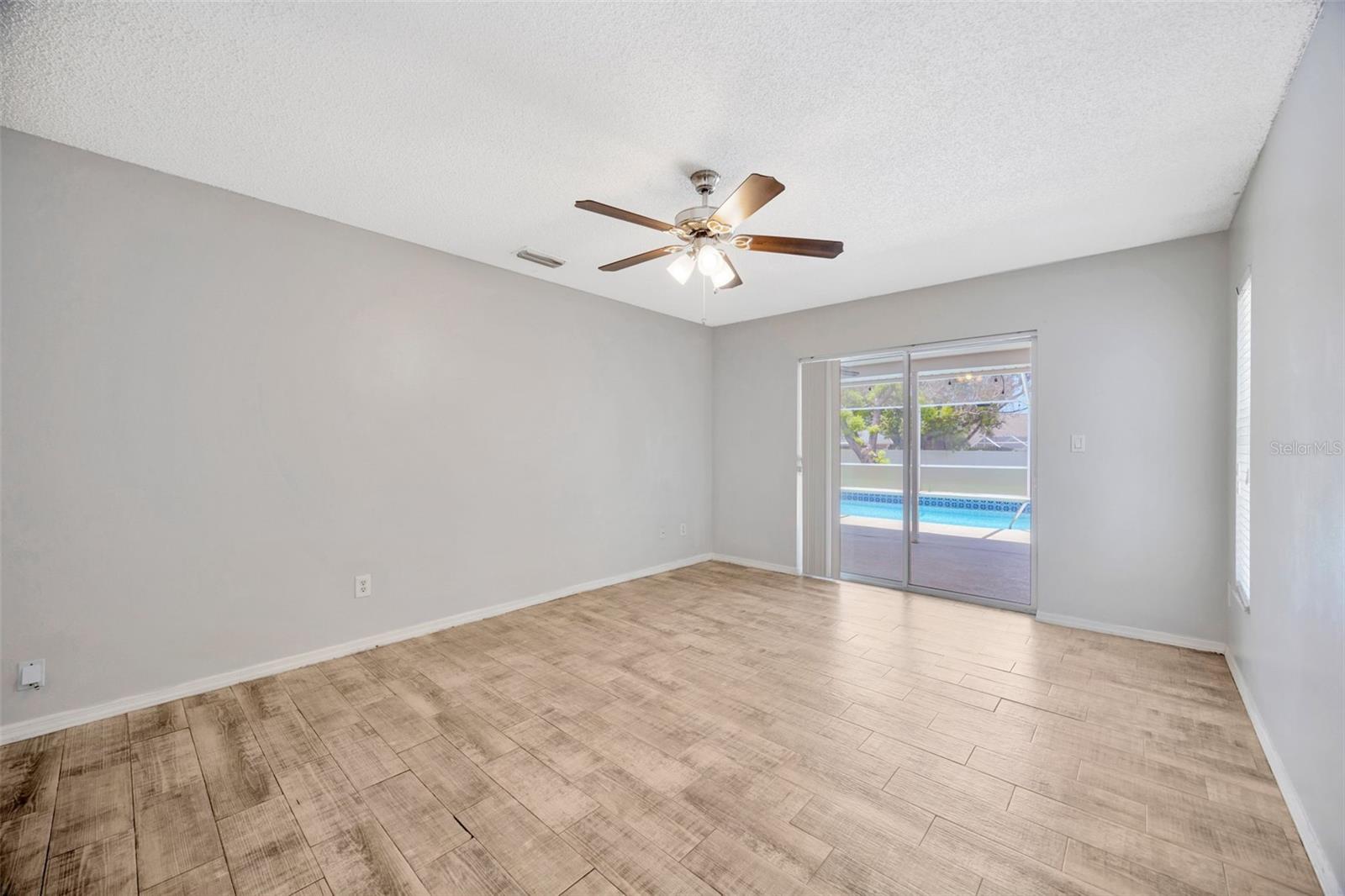 Image 31 of 61 For 11291 Countrywood Court