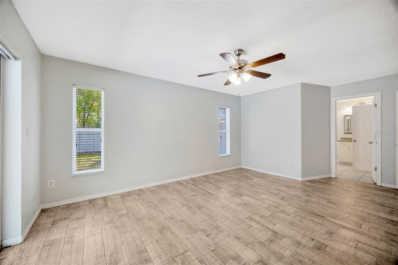 Image 33 of 61 For 11291 Countrywood Court