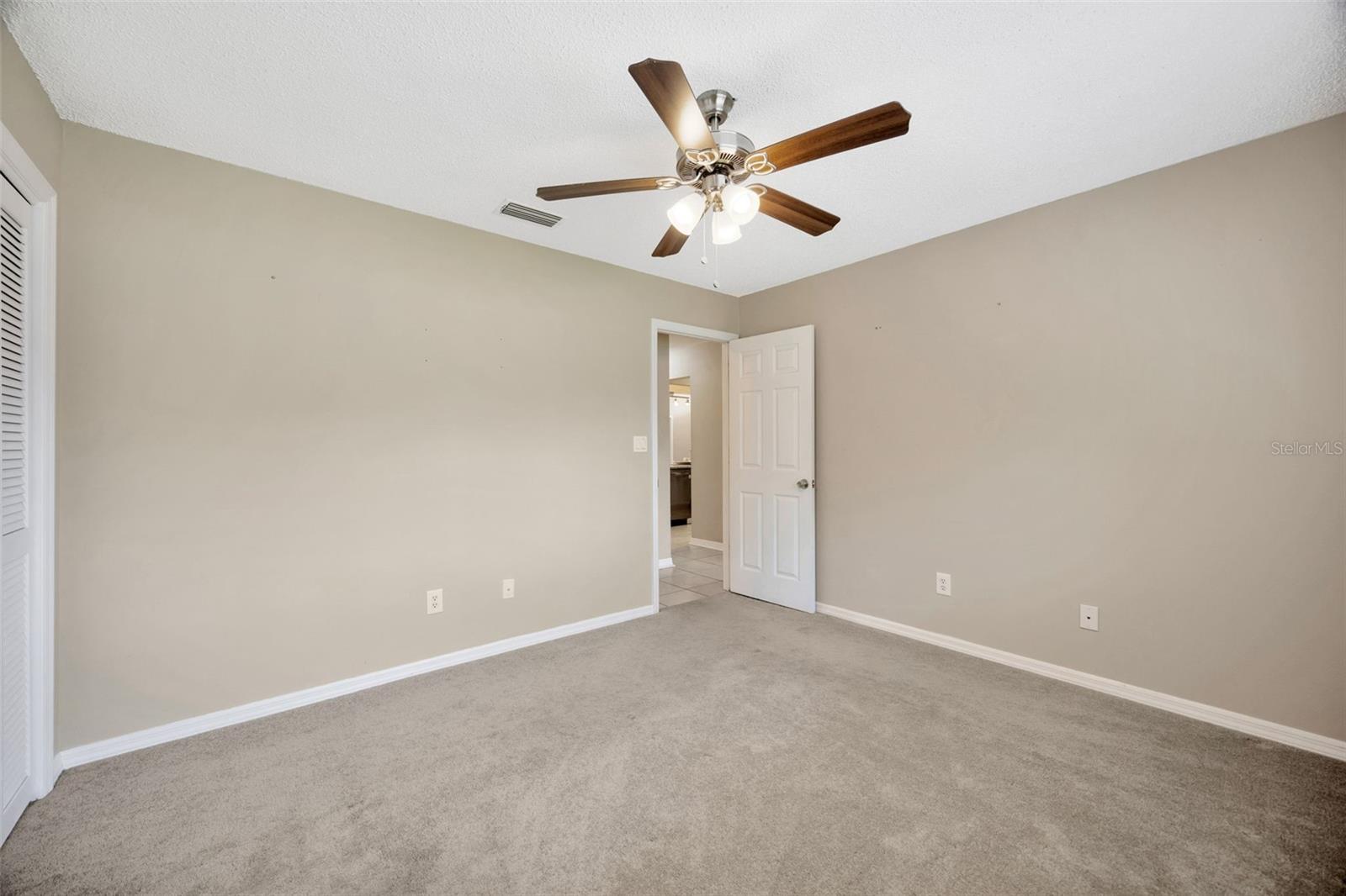 Image 42 of 61 For 11291 Countrywood Court