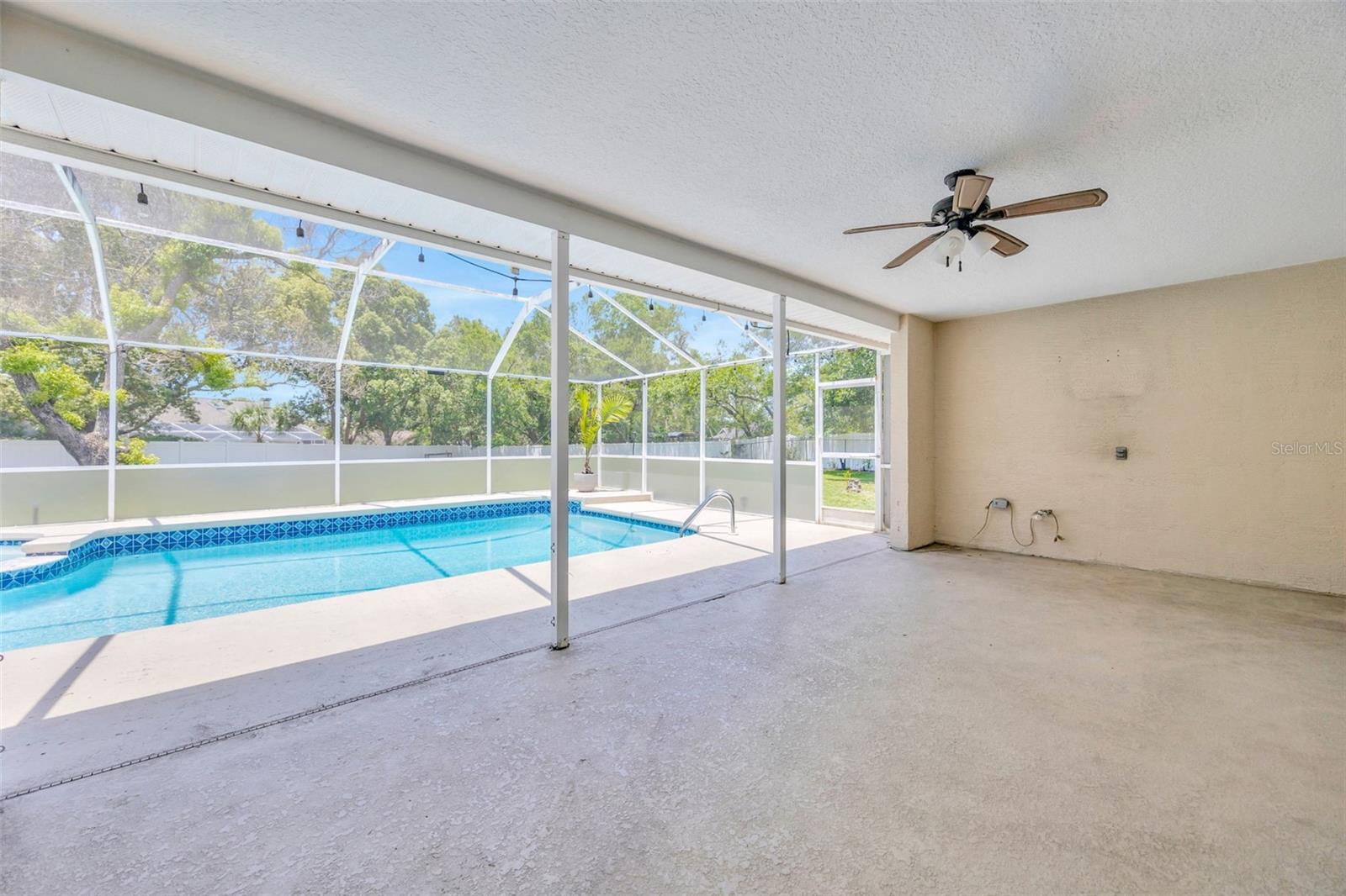 Image 49 of 61 For 11291 Countrywood Court
