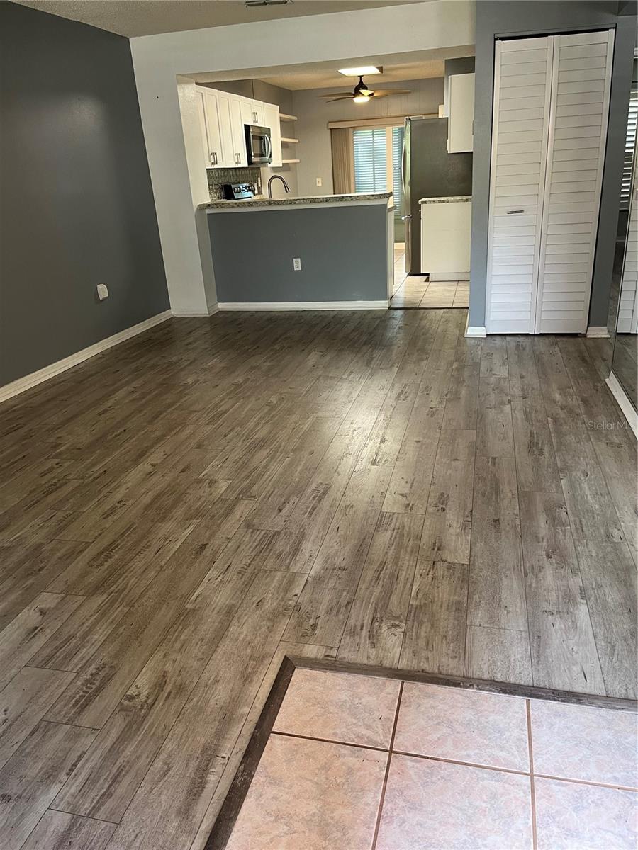 Image 3 of 33 For 7802 Hardwick Drive 1116
