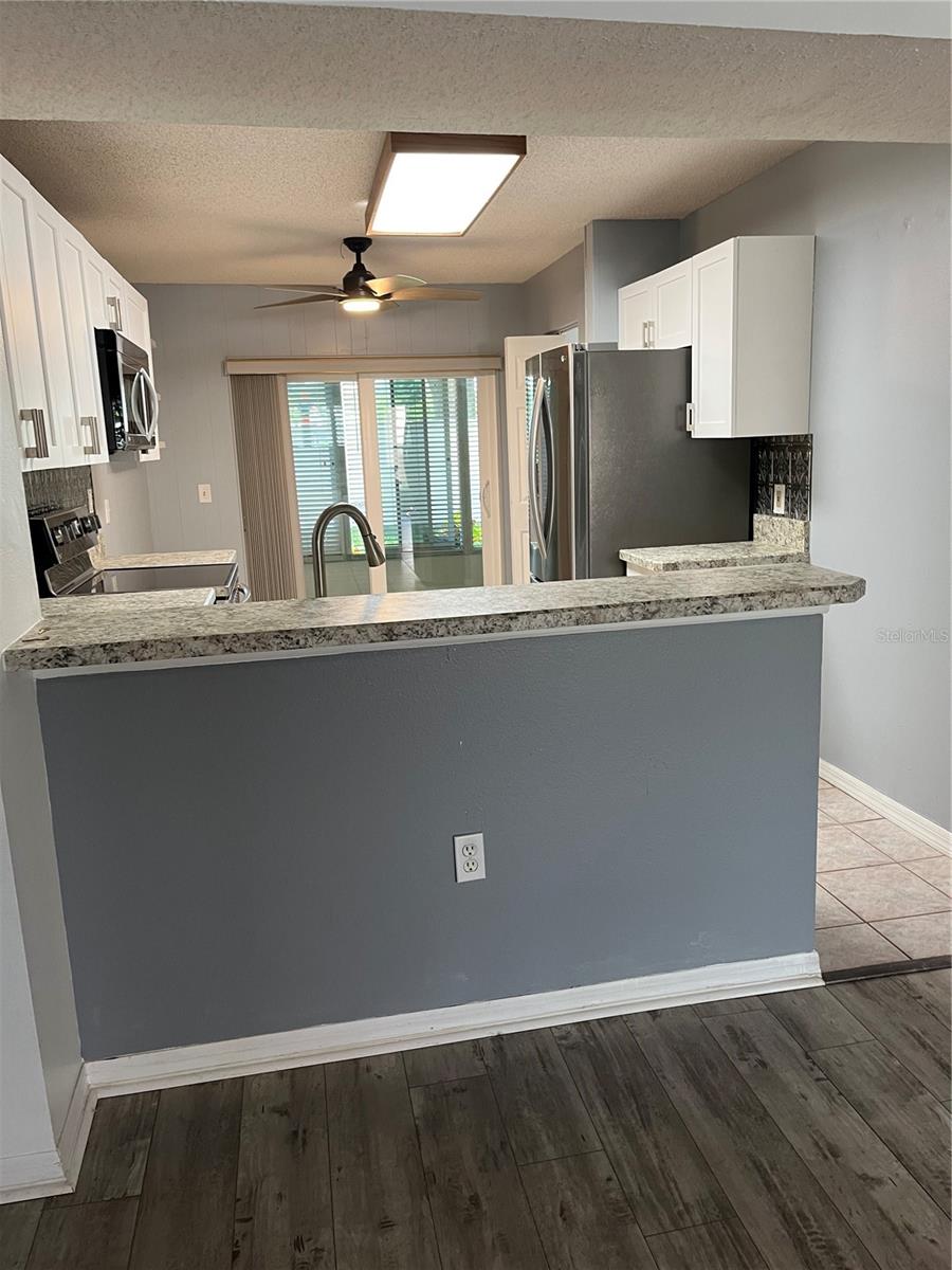 Image 4 of 33 For 7802 Hardwick Drive 1116