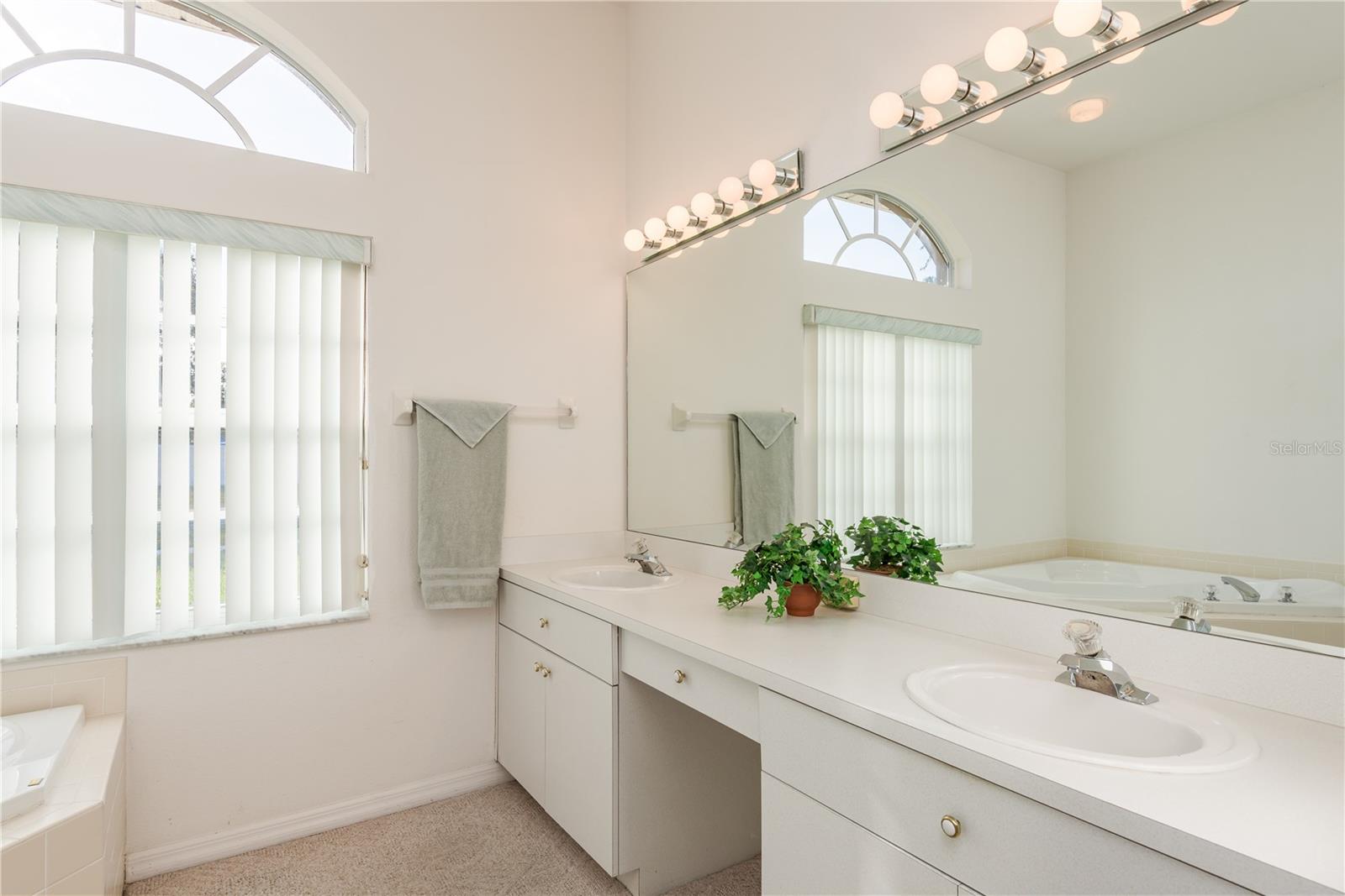 Image 18 of 35 For 5423 Abagail Drive