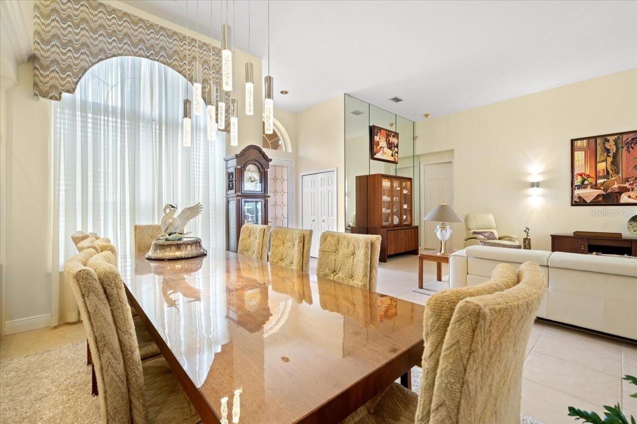 Listing photo id 8 for 9161 Southern Comfort Court