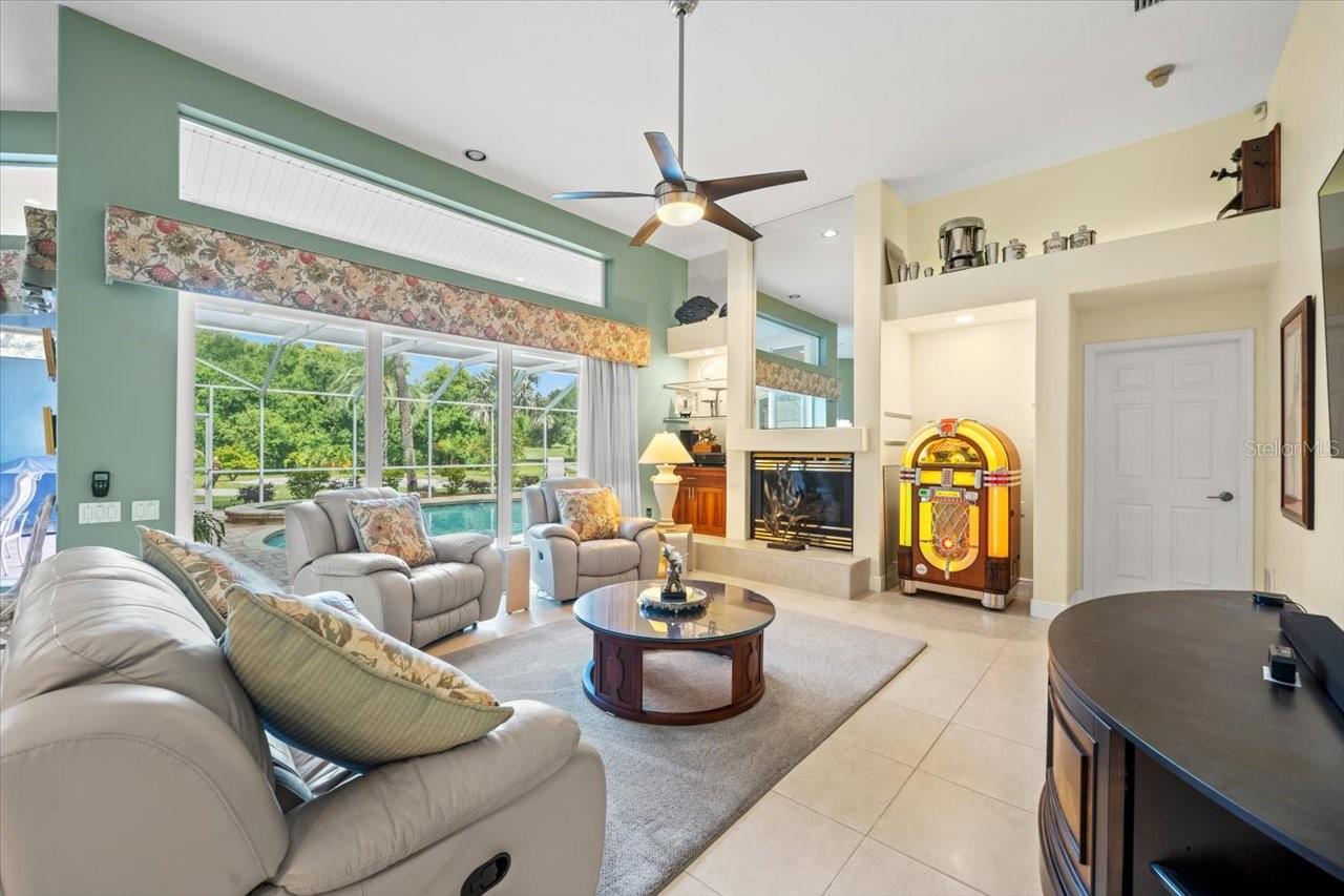 Listing photo id 26 for 9161 Southern Comfort Court
