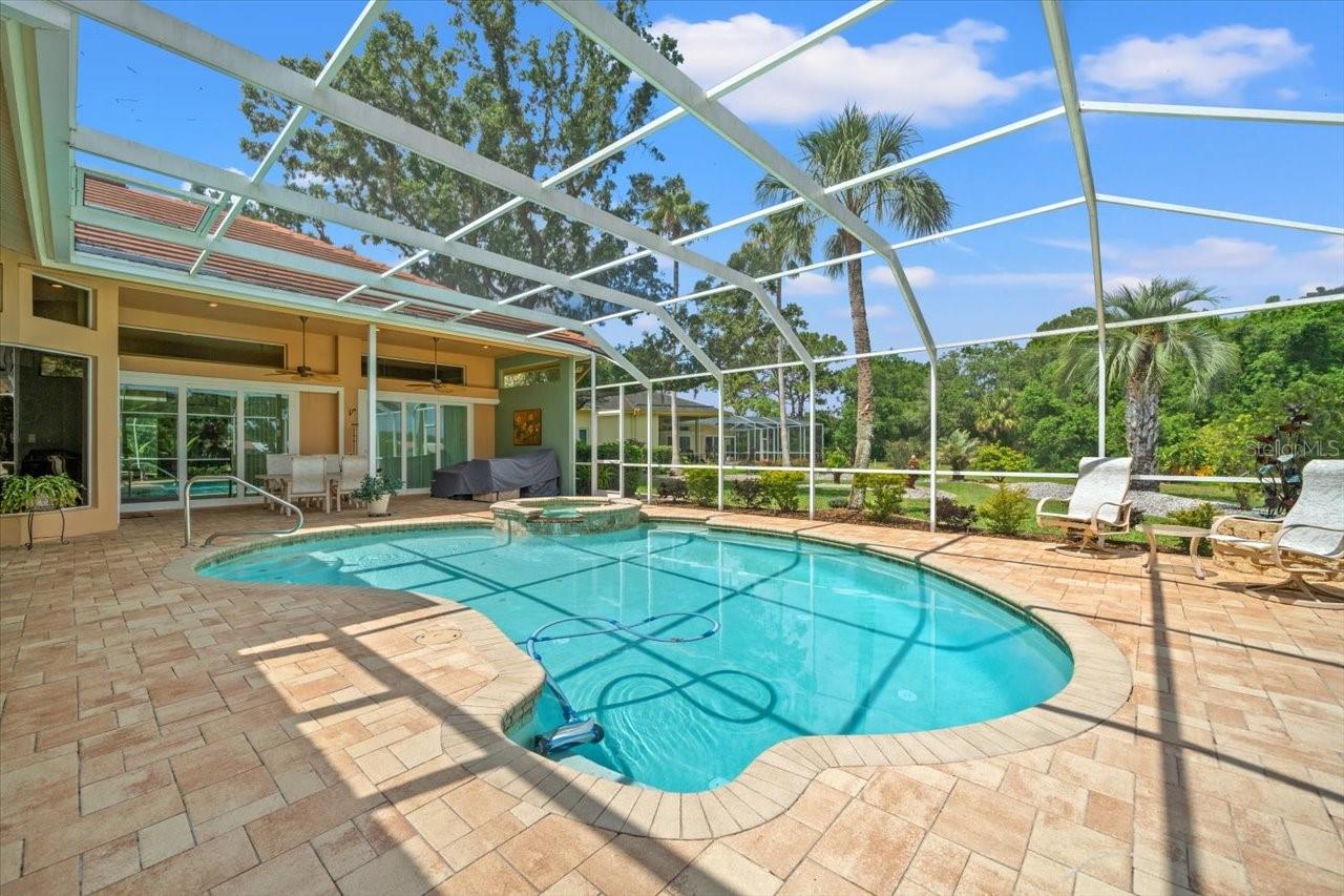 Listing photo id 52 for 9161 Southern Comfort Court