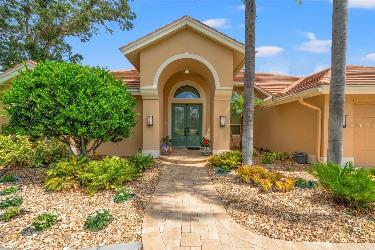 Listing photo id 4 for 9161 Southern Comfort Court