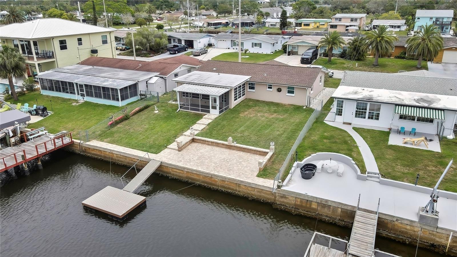 Listing photo id 47 for 12637 2nd Isle