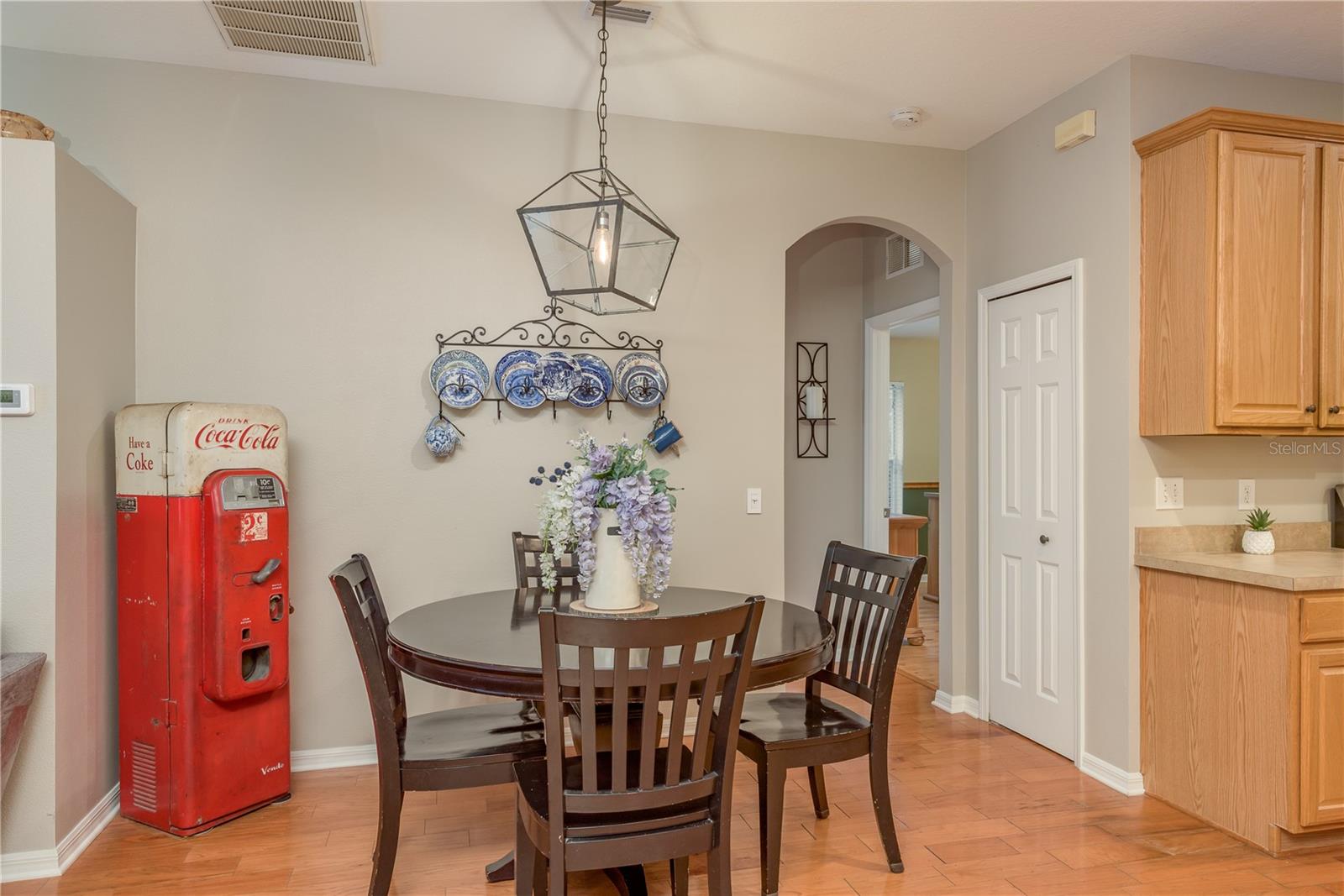 Image 16 of 46 For 2526 Brinley Drive