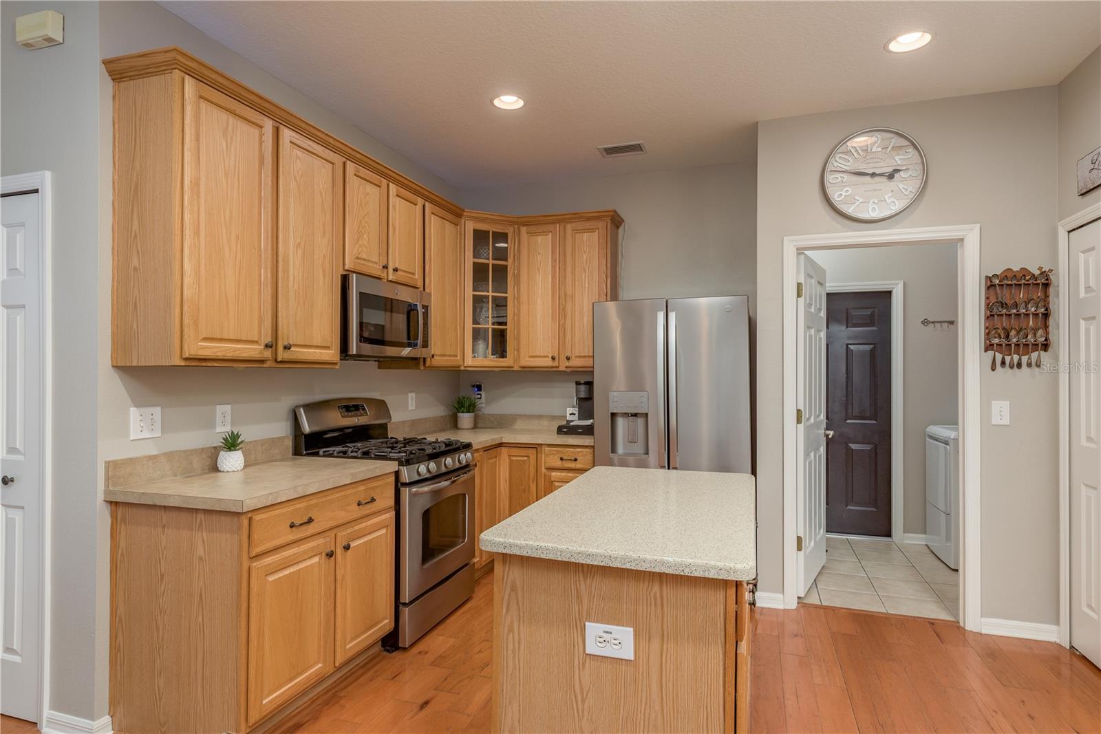 Image 18 of 46 For 2526 Brinley Drive