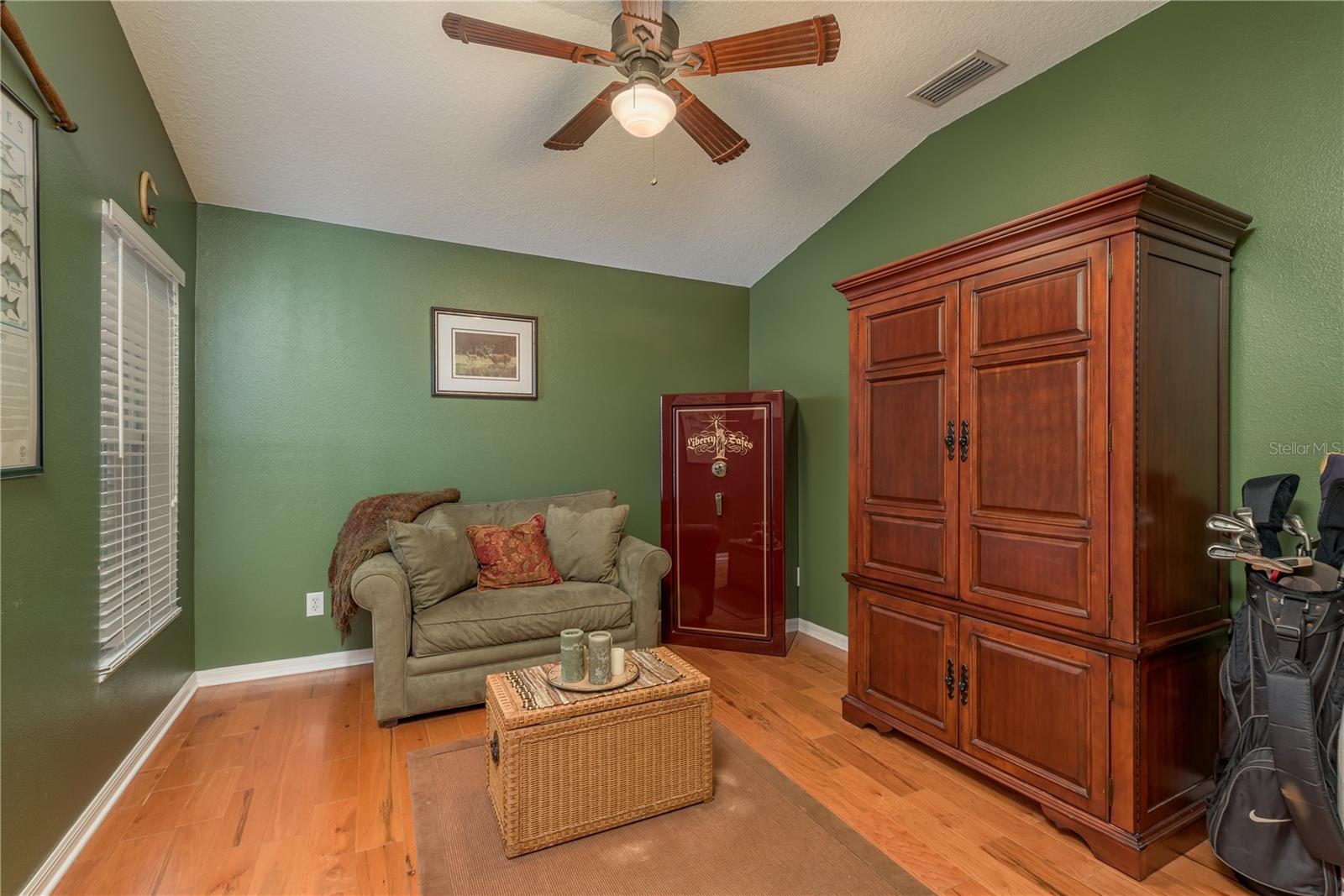 Image 23 of 46 For 2526 Brinley Drive