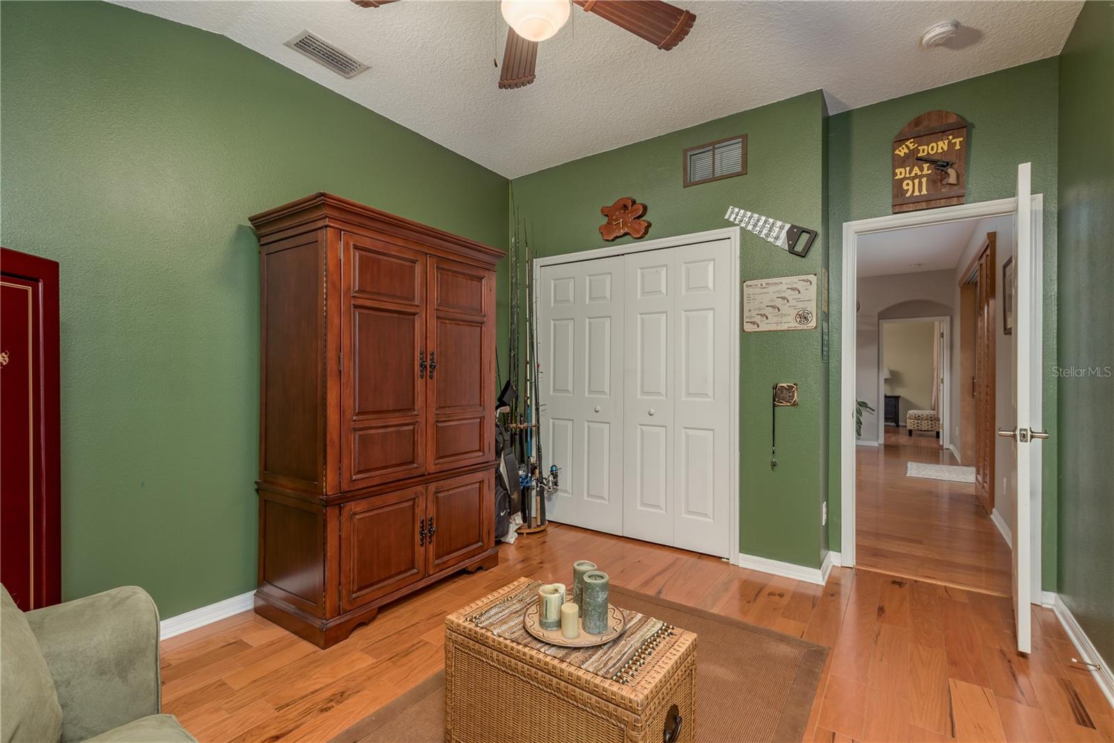 Image 24 of 46 For 2526 Brinley Drive