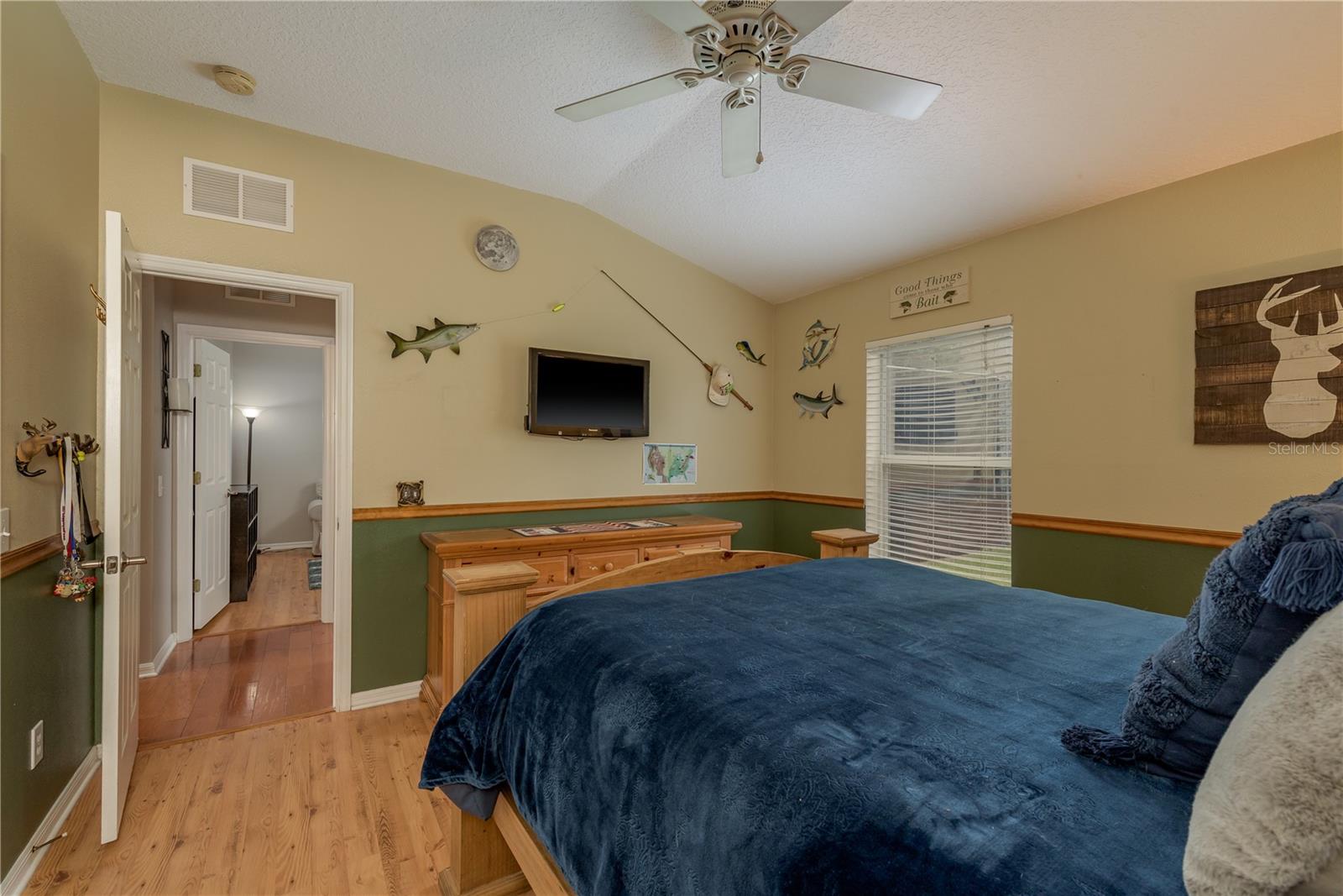 Image 29 of 46 For 2526 Brinley Drive