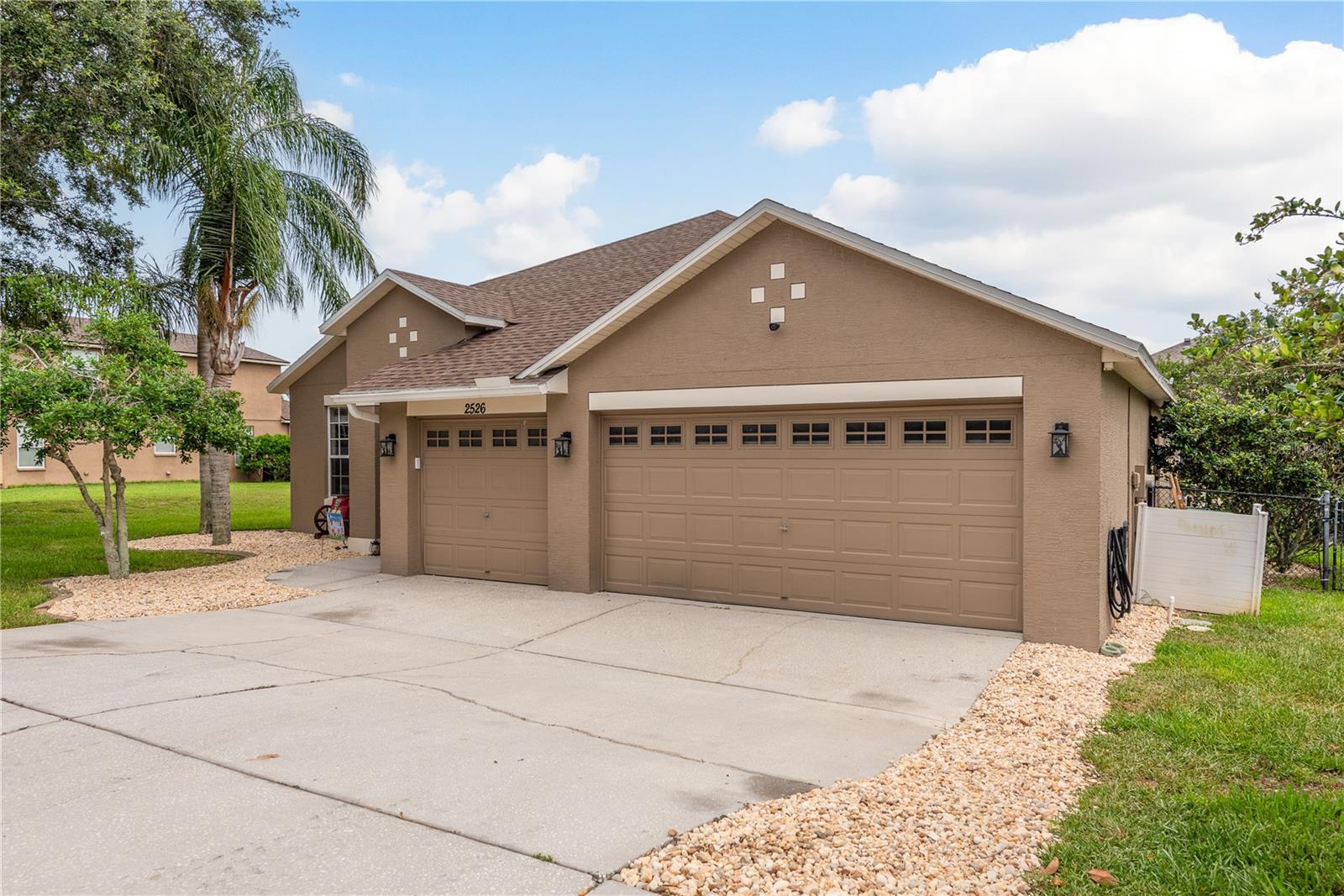 Image 4 of 46 For 2526 Brinley Drive