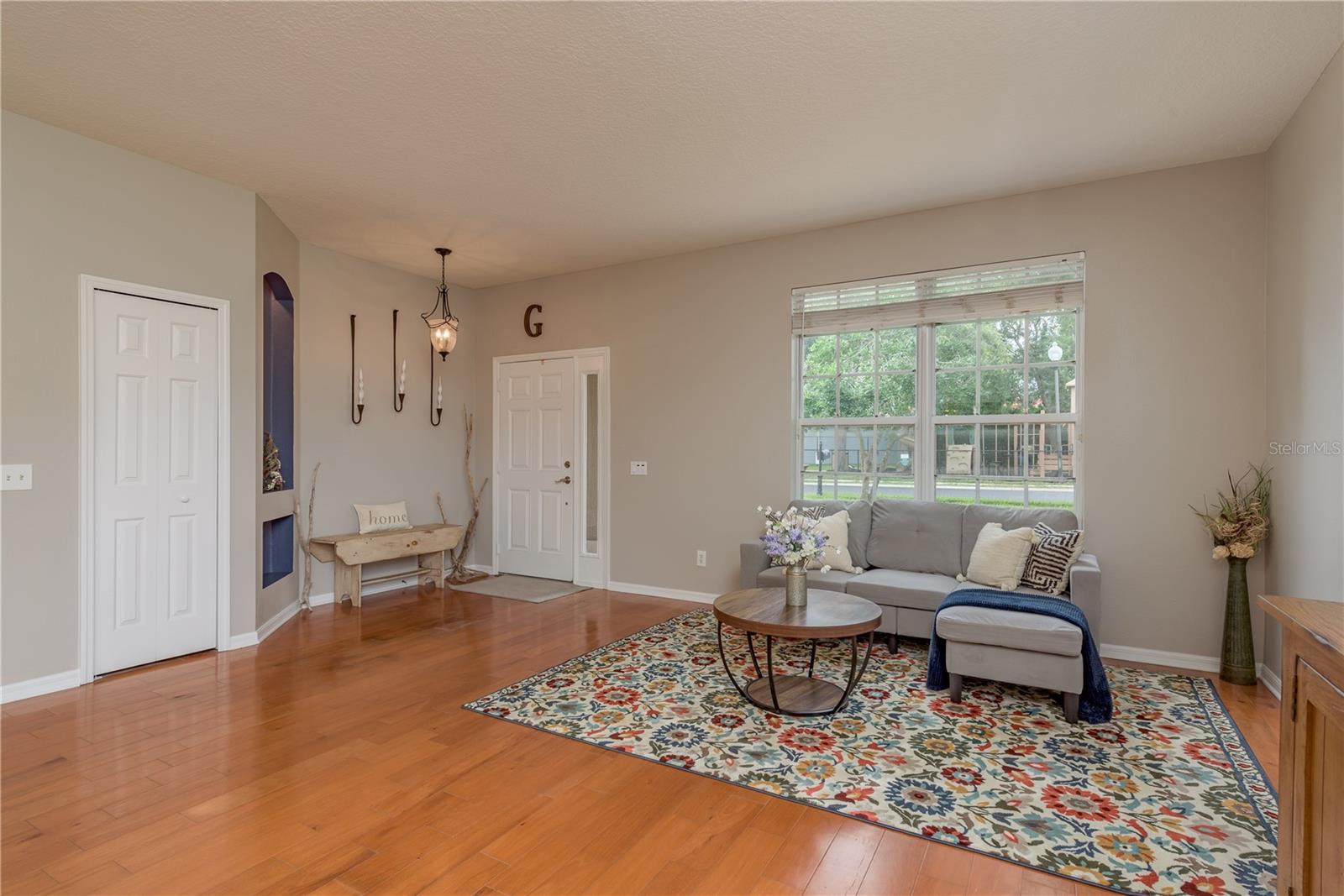 Image 8 of 46 For 2526 Brinley Drive