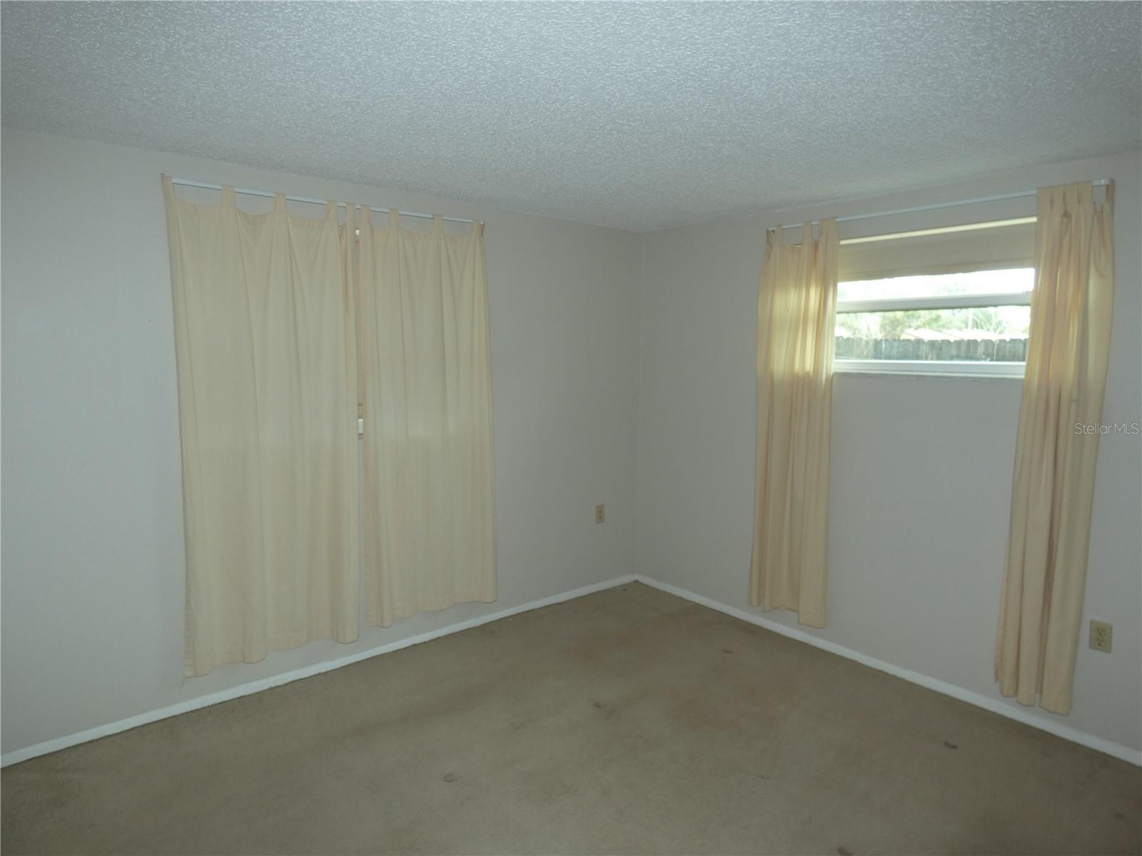 Image 12 of 18 For 7421 Fairfax Drive