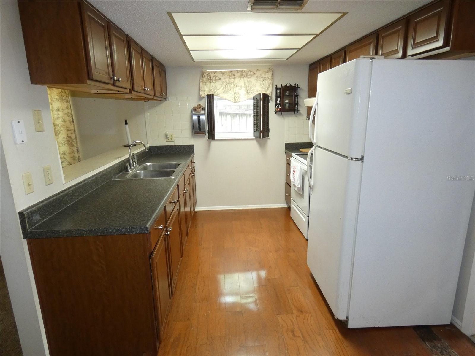 Image 5 of 18 For 7421 Fairfax Drive
