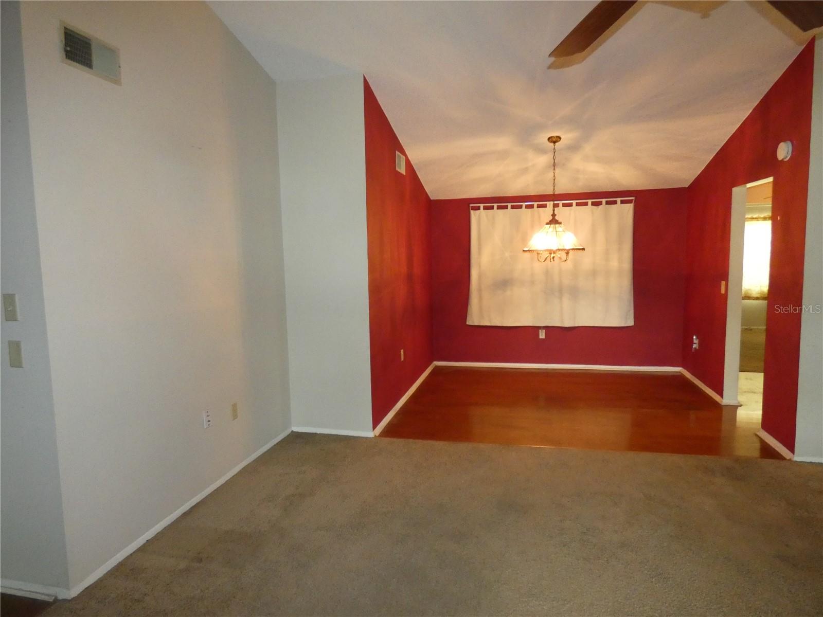 Image 6 of 18 For 7421 Fairfax Drive