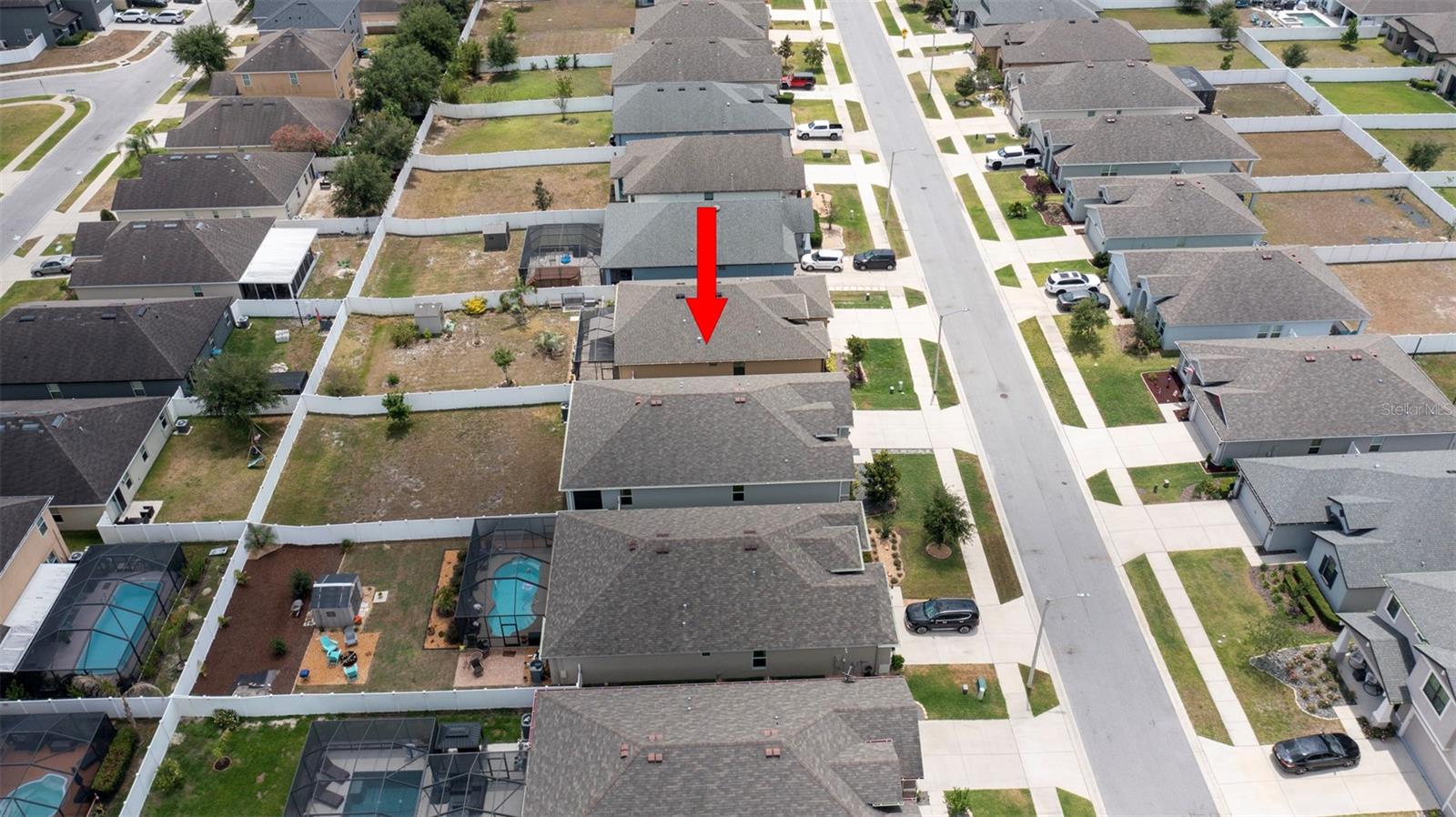 Listing photo id 33 for 905 Old Windsor Way