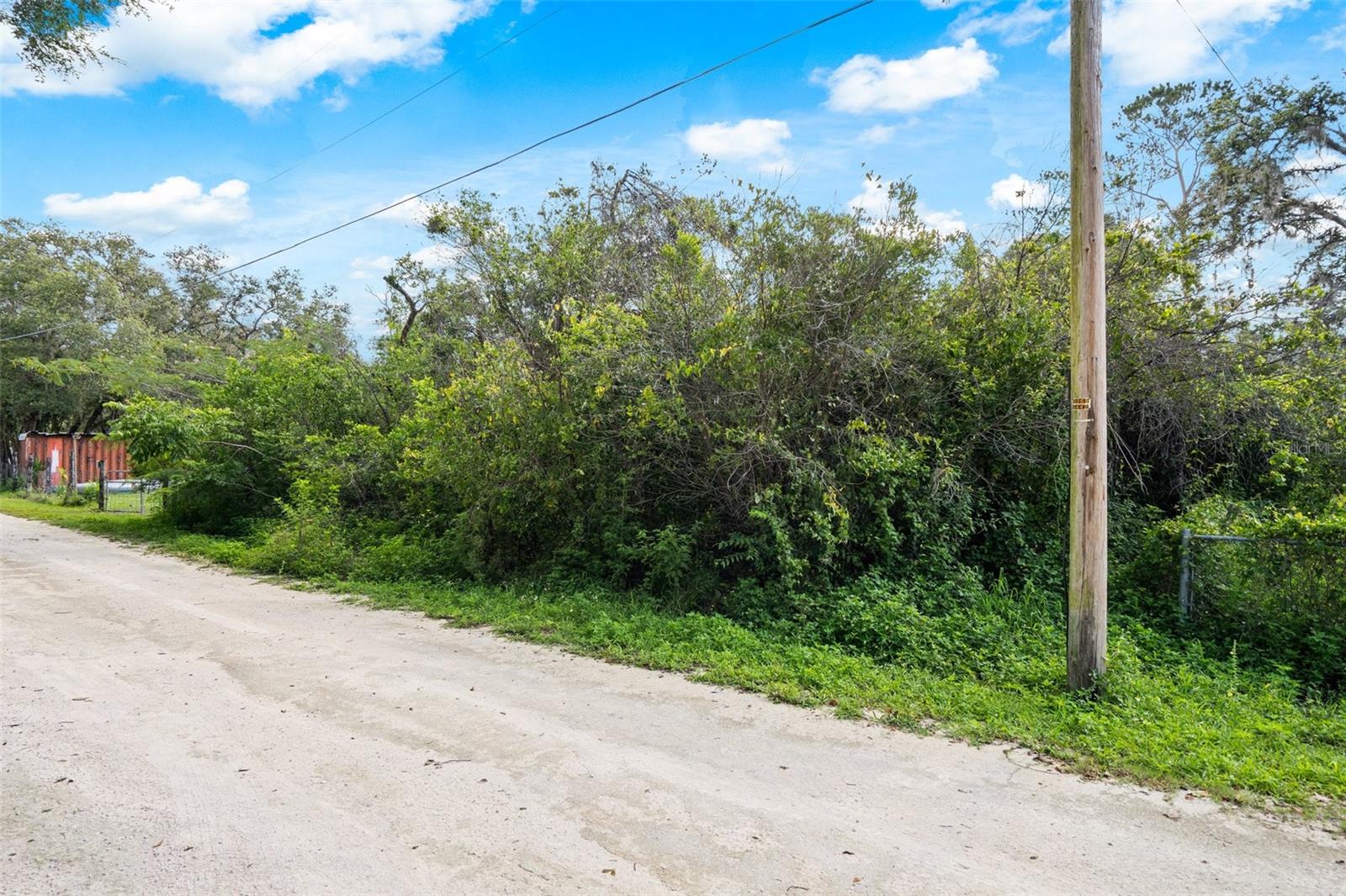 Listing photo id 14 for 3241 Taffeta Street