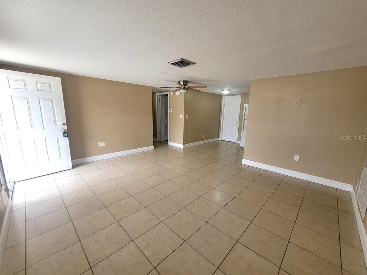 Image 4 of 21 For 7526 Topay Lane