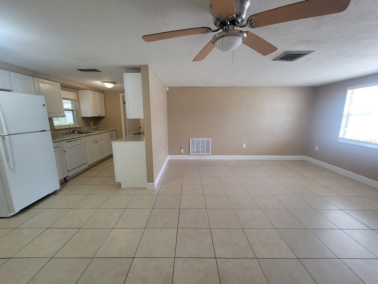 Image 5 of 21 For 7526 Topay Lane