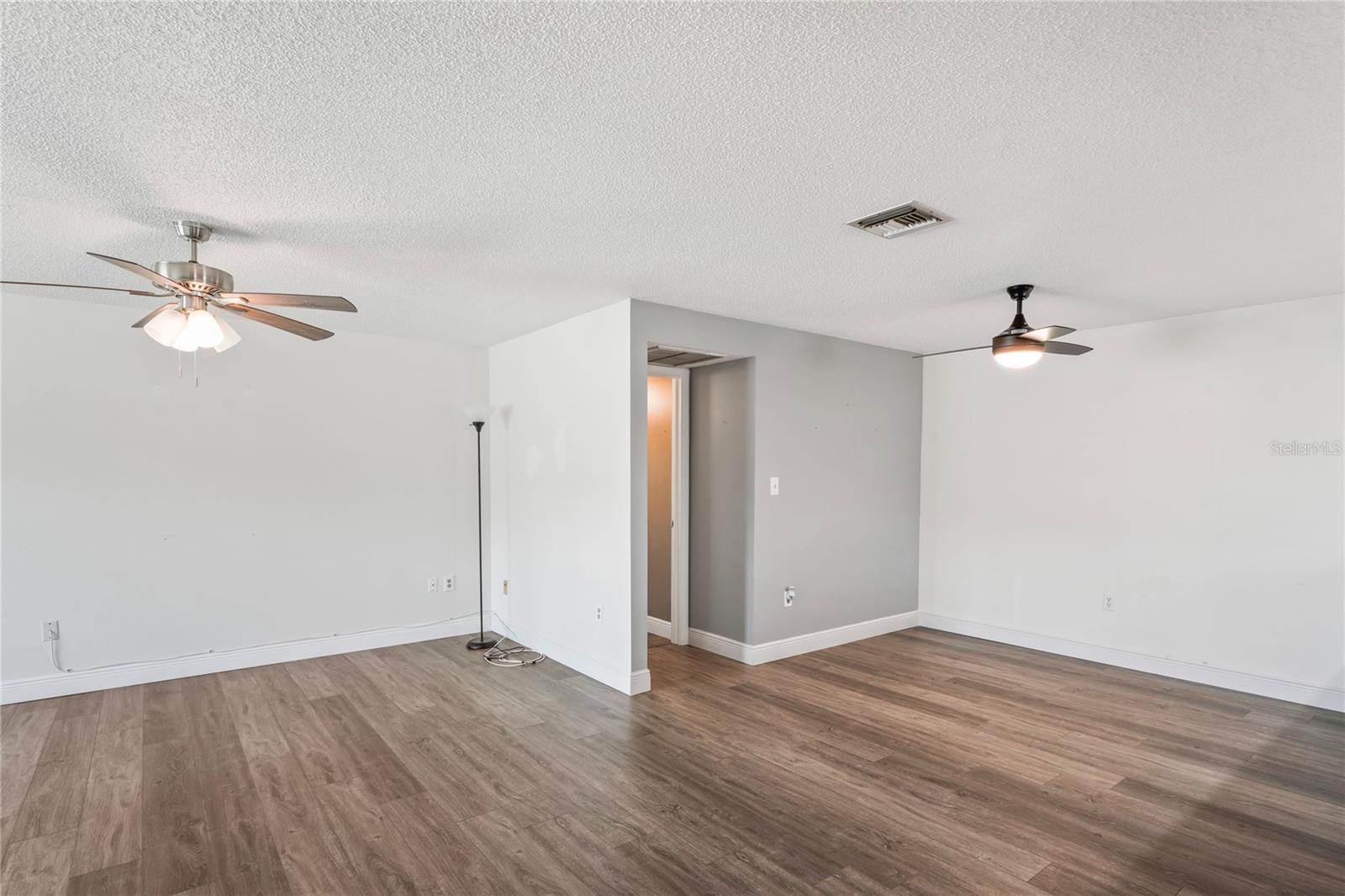 Image 15 of 88 For 9622 Brassie Court 9