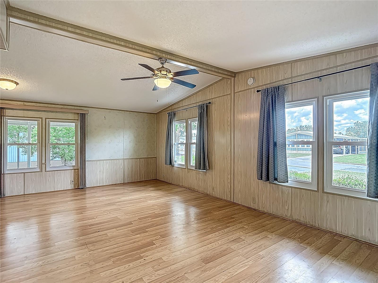 Image 18 of 47 For 9259 Salvini Drive