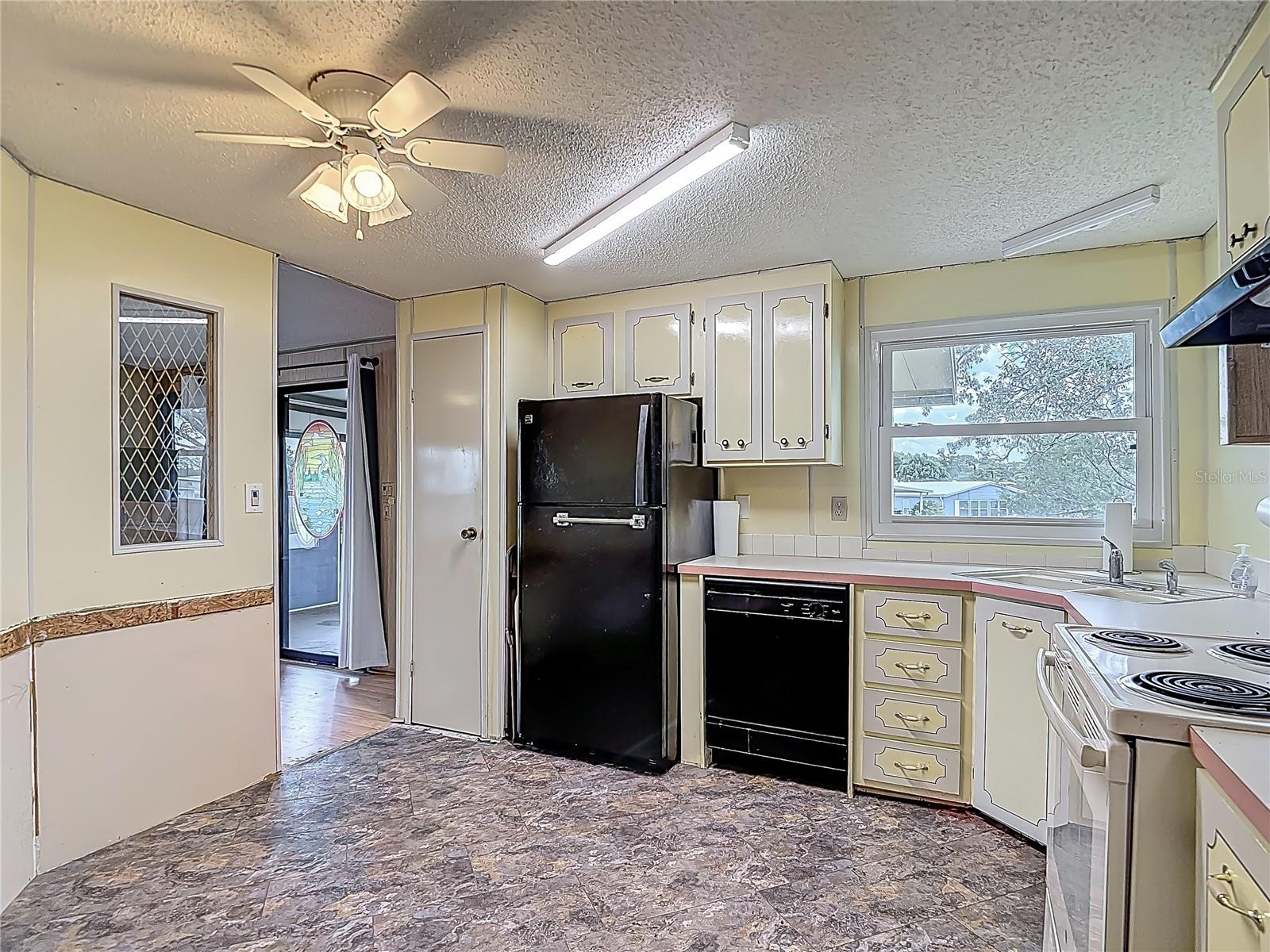 Image 22 of 47 For 9259 Salvini Drive