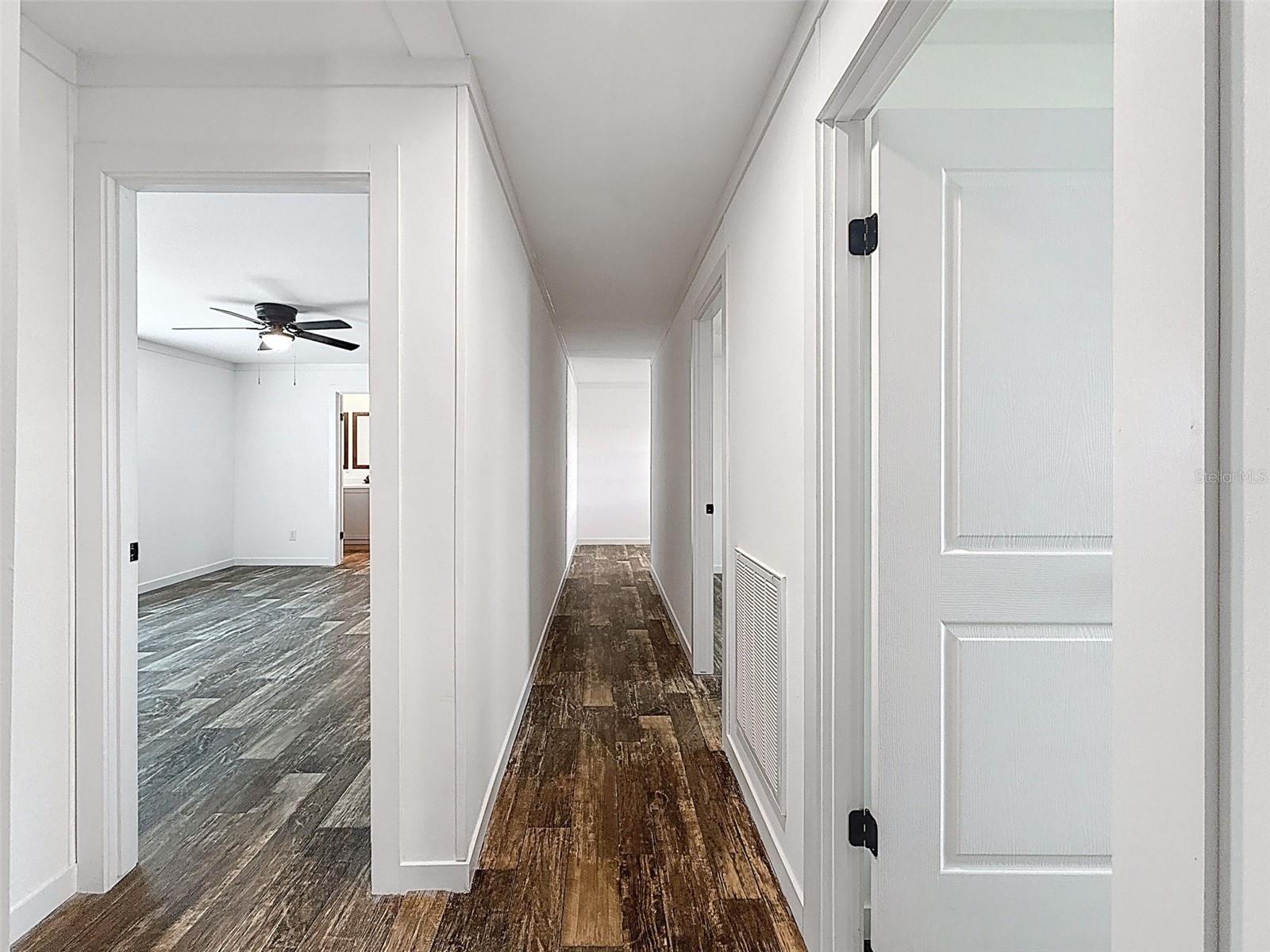 Image 16 of 56 For 16037 Brookridge Boulevard