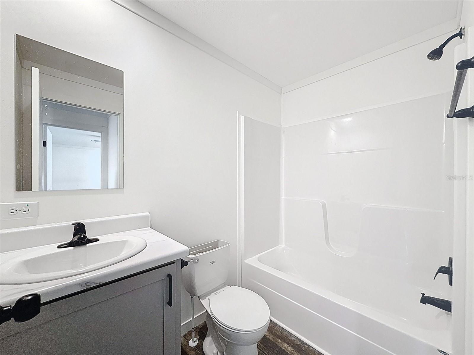 Image 20 of 56 For 16037 Brookridge Boulevard