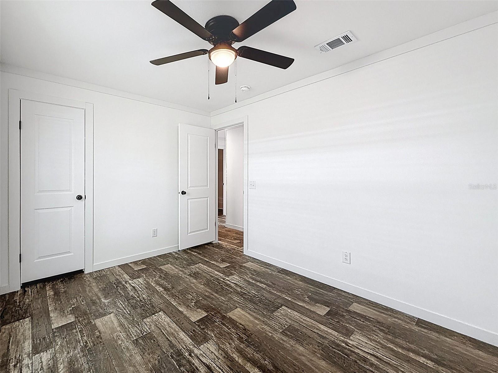 Image 27 of 56 For 16037 Brookridge Boulevard