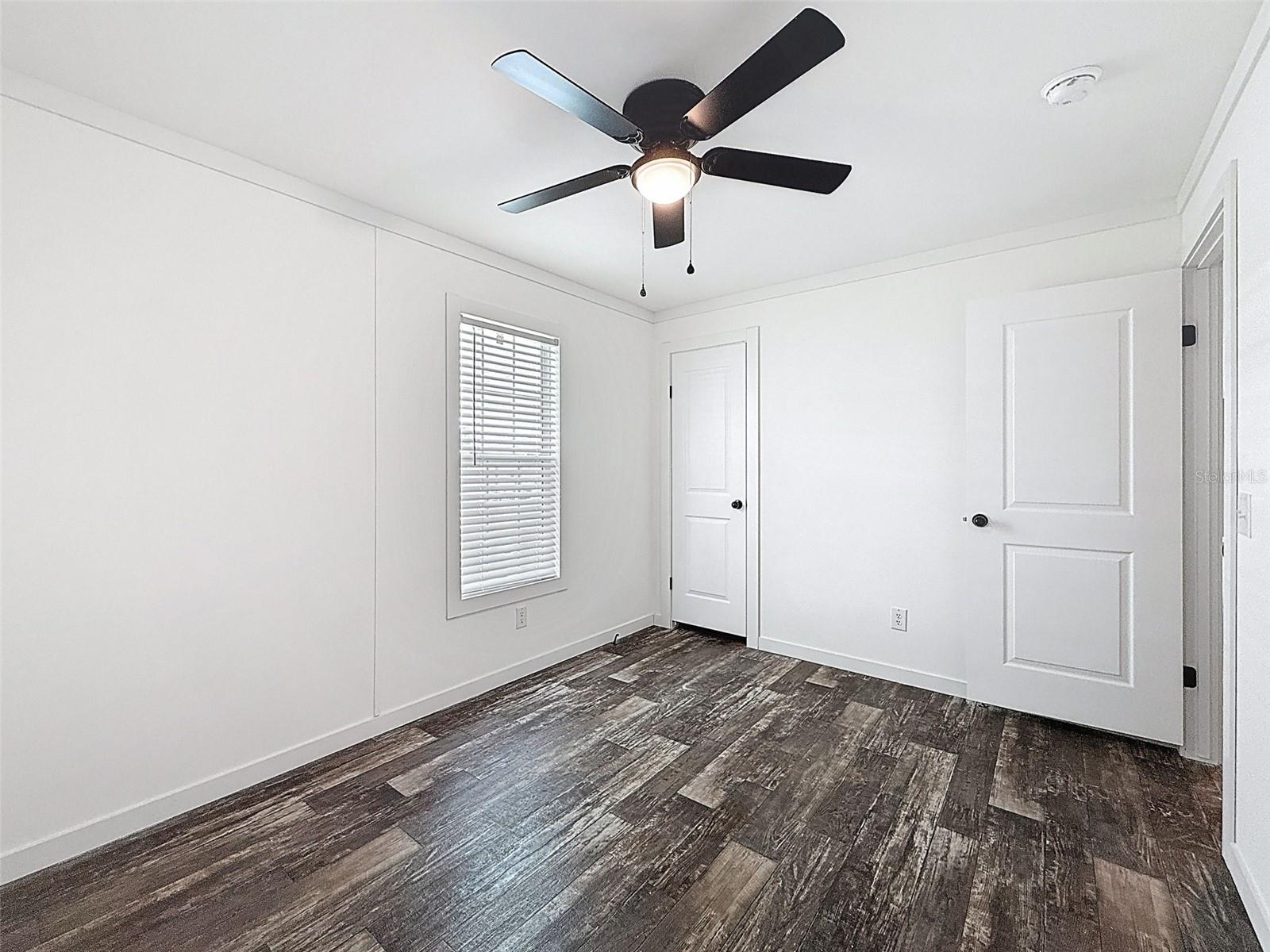 Image 29 of 56 For 16037 Brookridge Boulevard