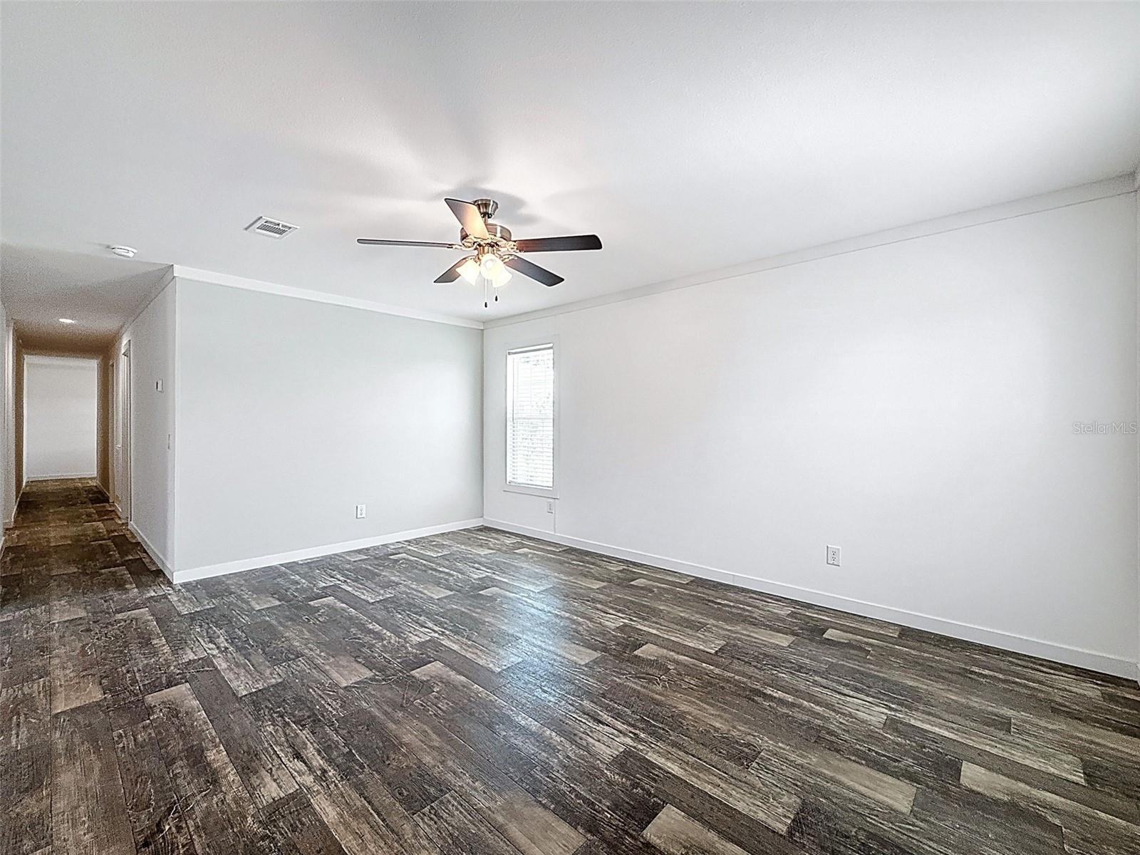 Image 7 of 56 For 16037 Brookridge Boulevard