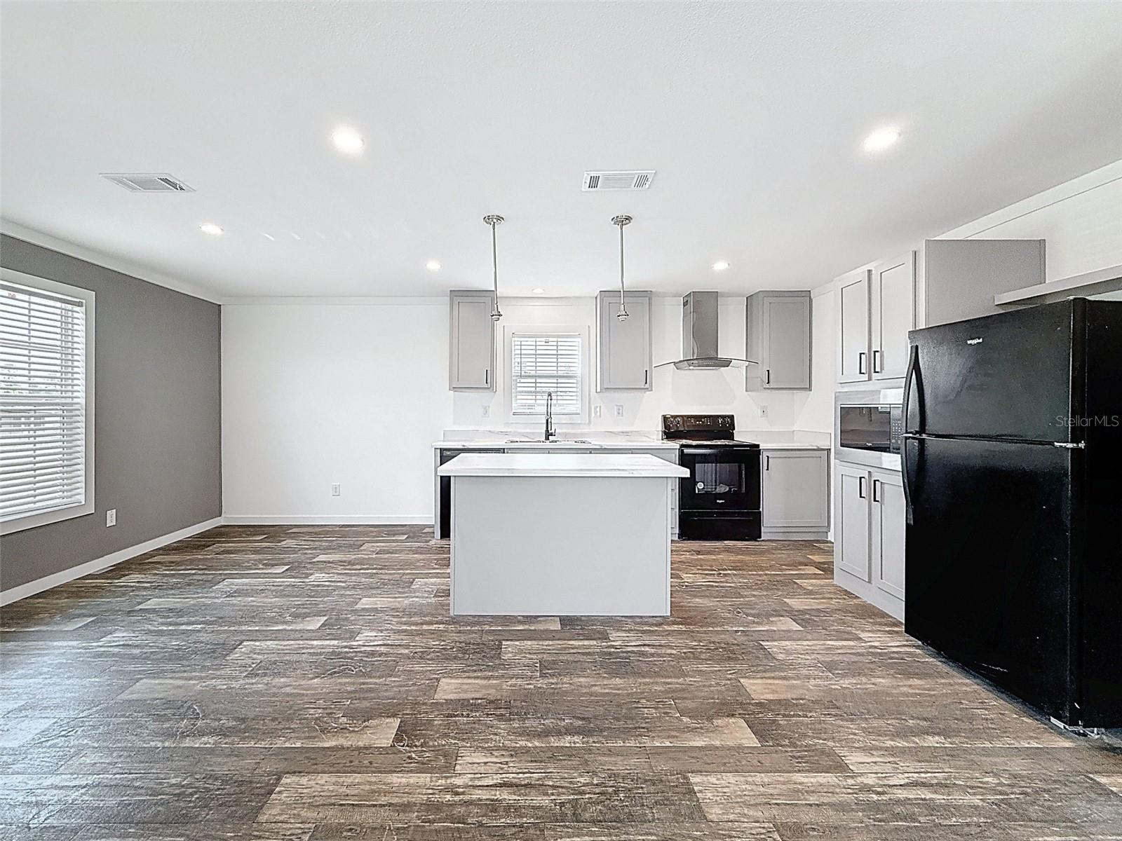 Image 8 of 56 For 16037 Brookridge Boulevard