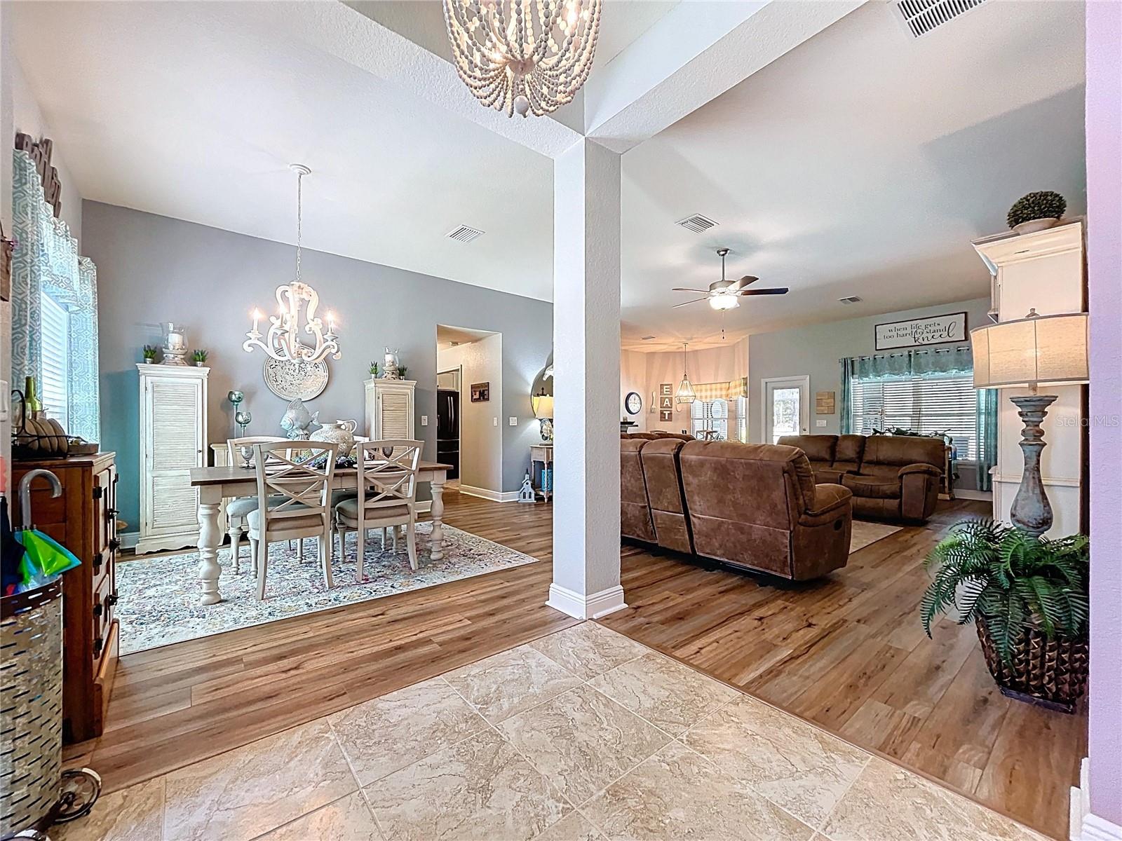 Listing photo id 13 for 9152 Bunting Road