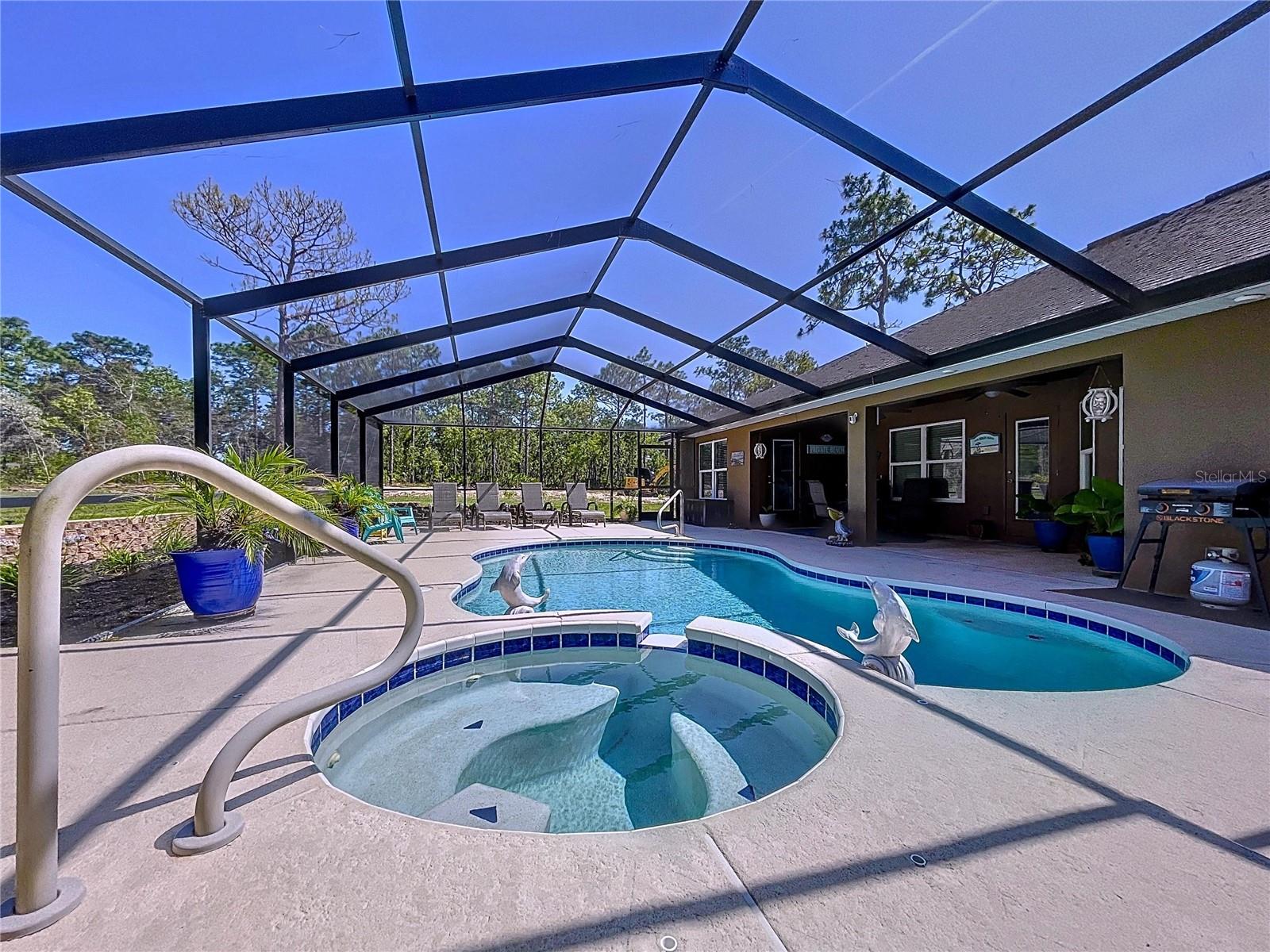 Listing photo id 0 for 9152 Bunting Road