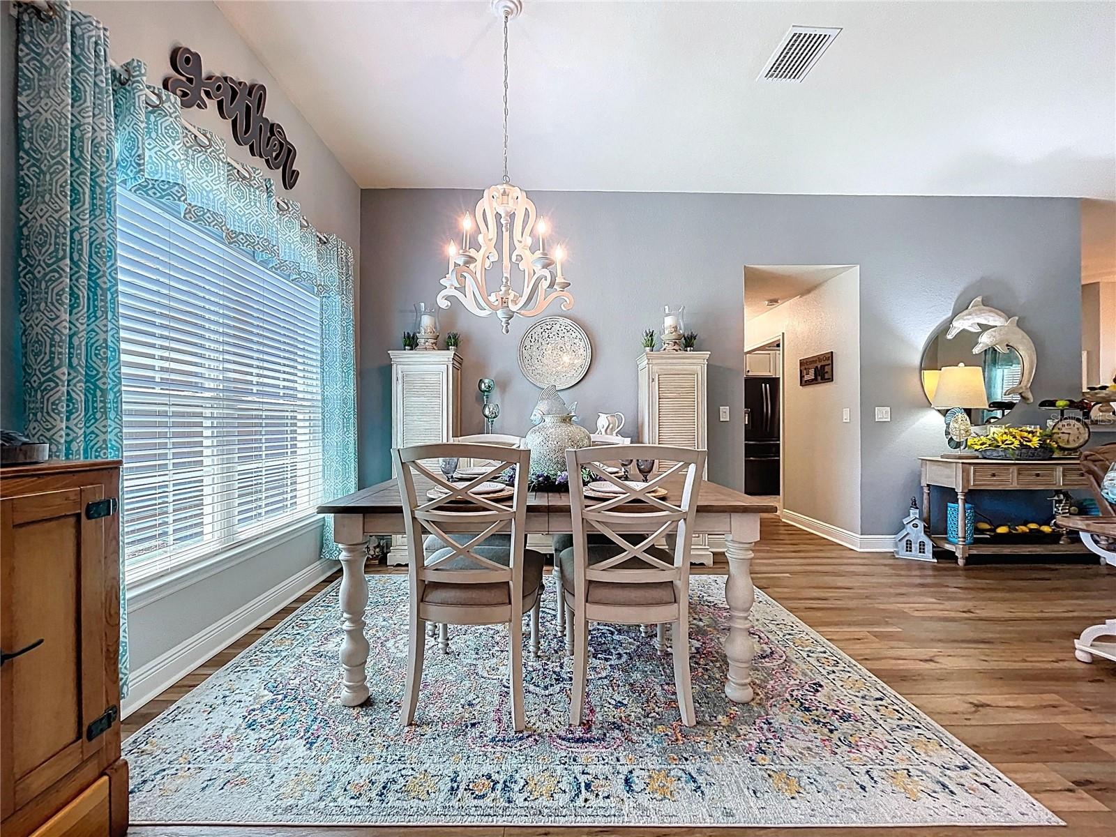 Listing photo id 27 for 9152 Bunting Road