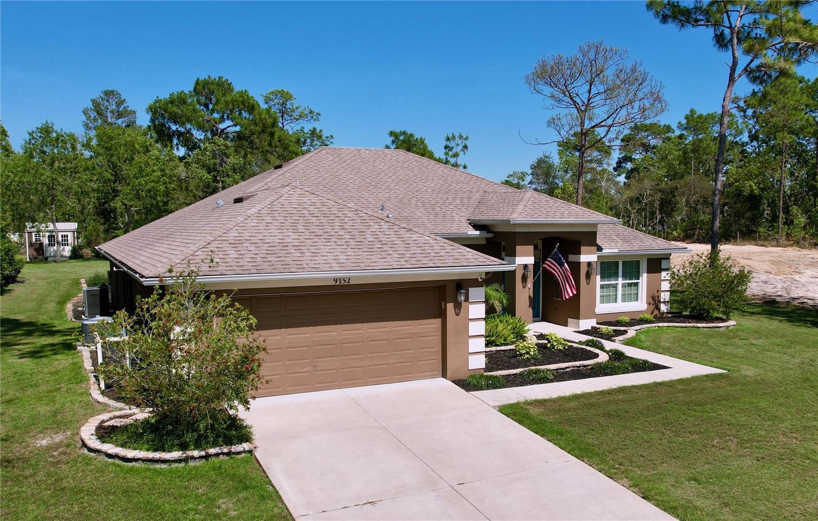 Listing photo id 37 for 9152 Bunting Road