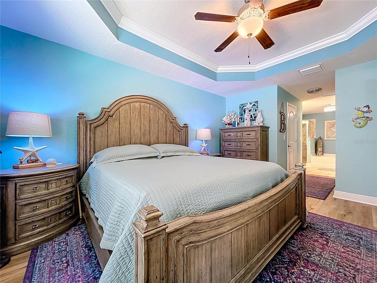 Listing photo id 5 for 9152 Bunting Road