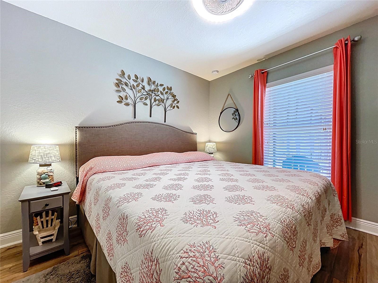 Listing photo id 69 for 9152 Bunting Road